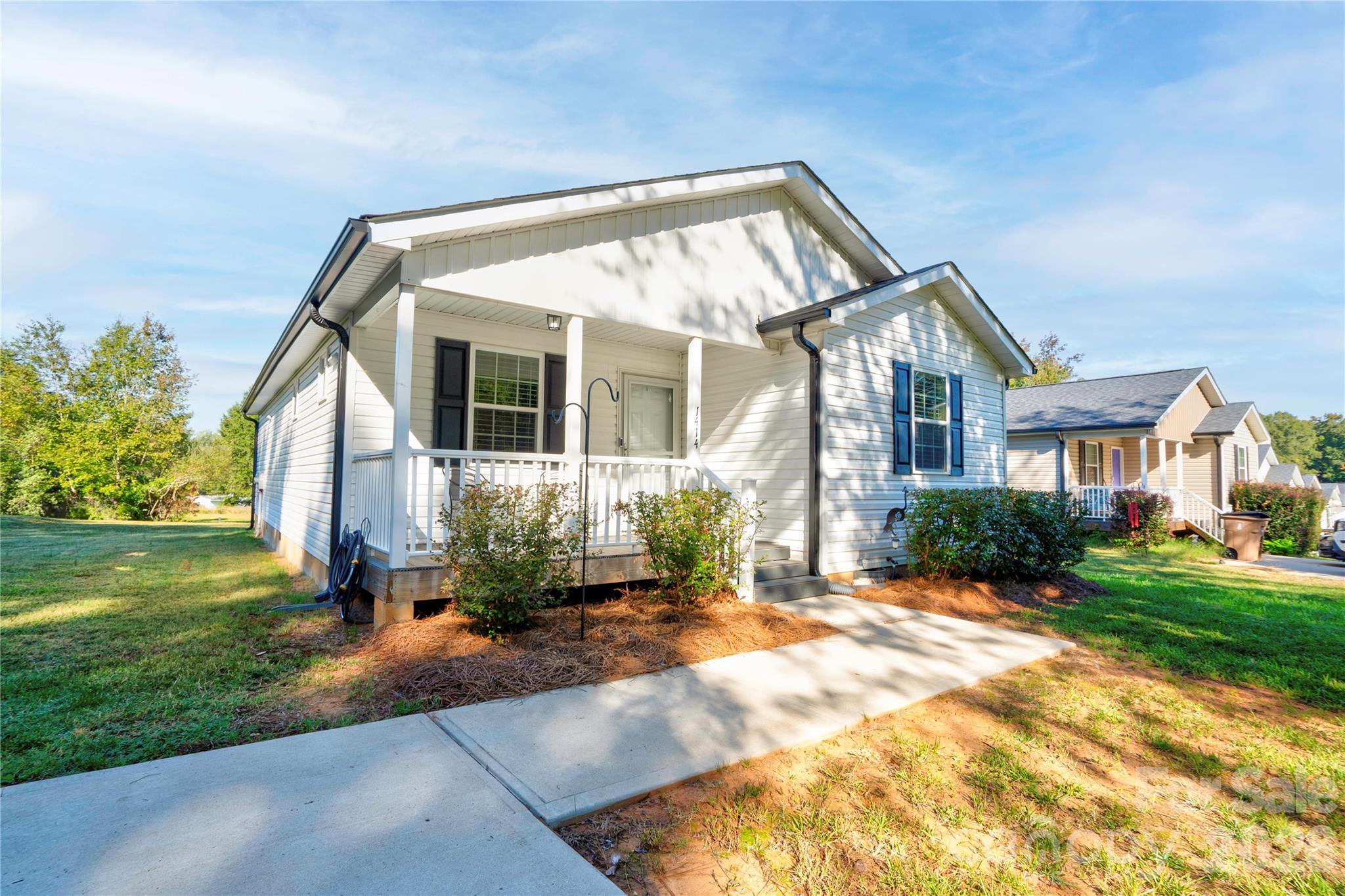 Front Left - 1414 Southridge Street, Shelby