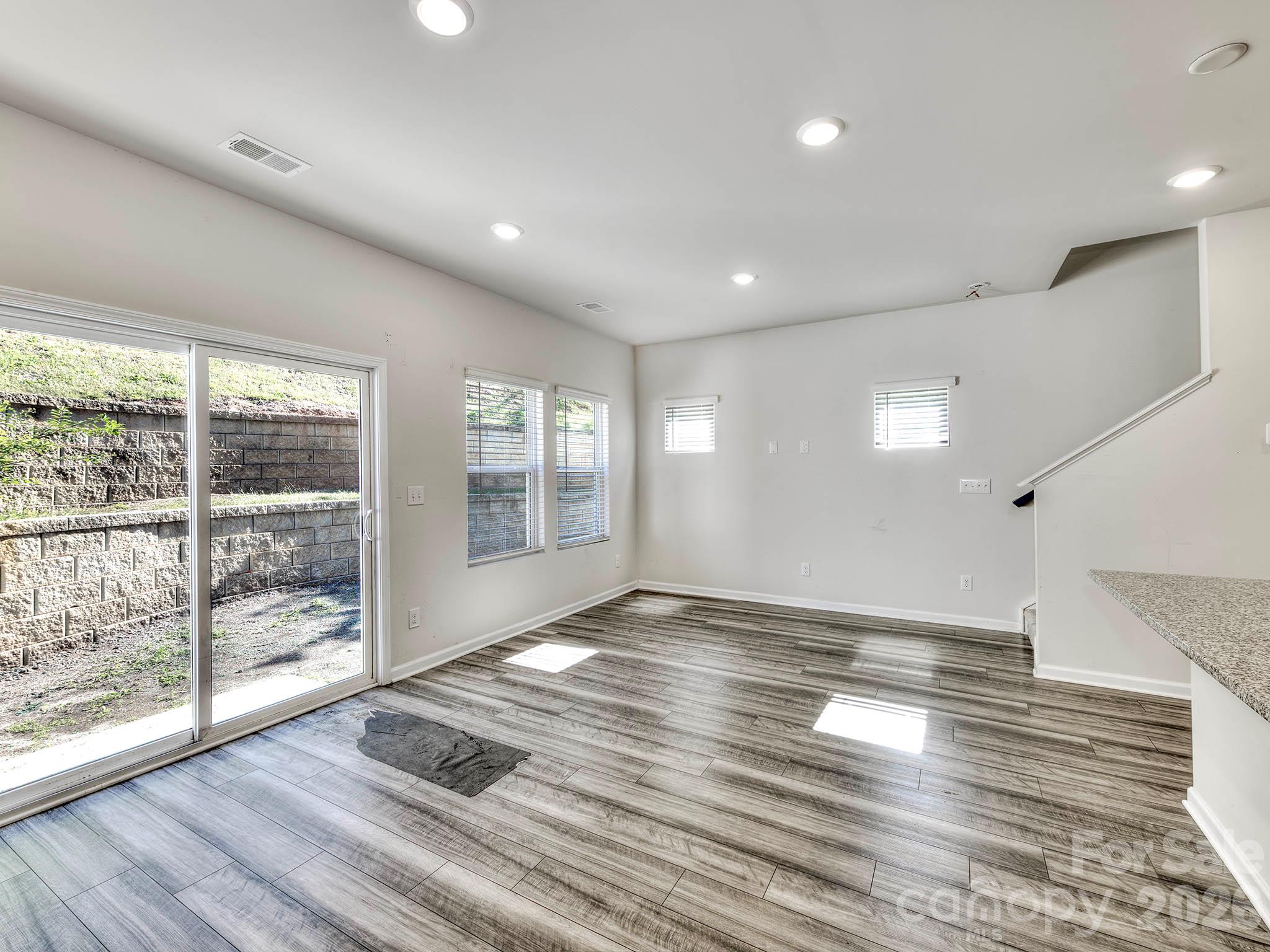 Townhouse at 840 Gerard Bay Drive, Fort Mill, photo 10 of 33