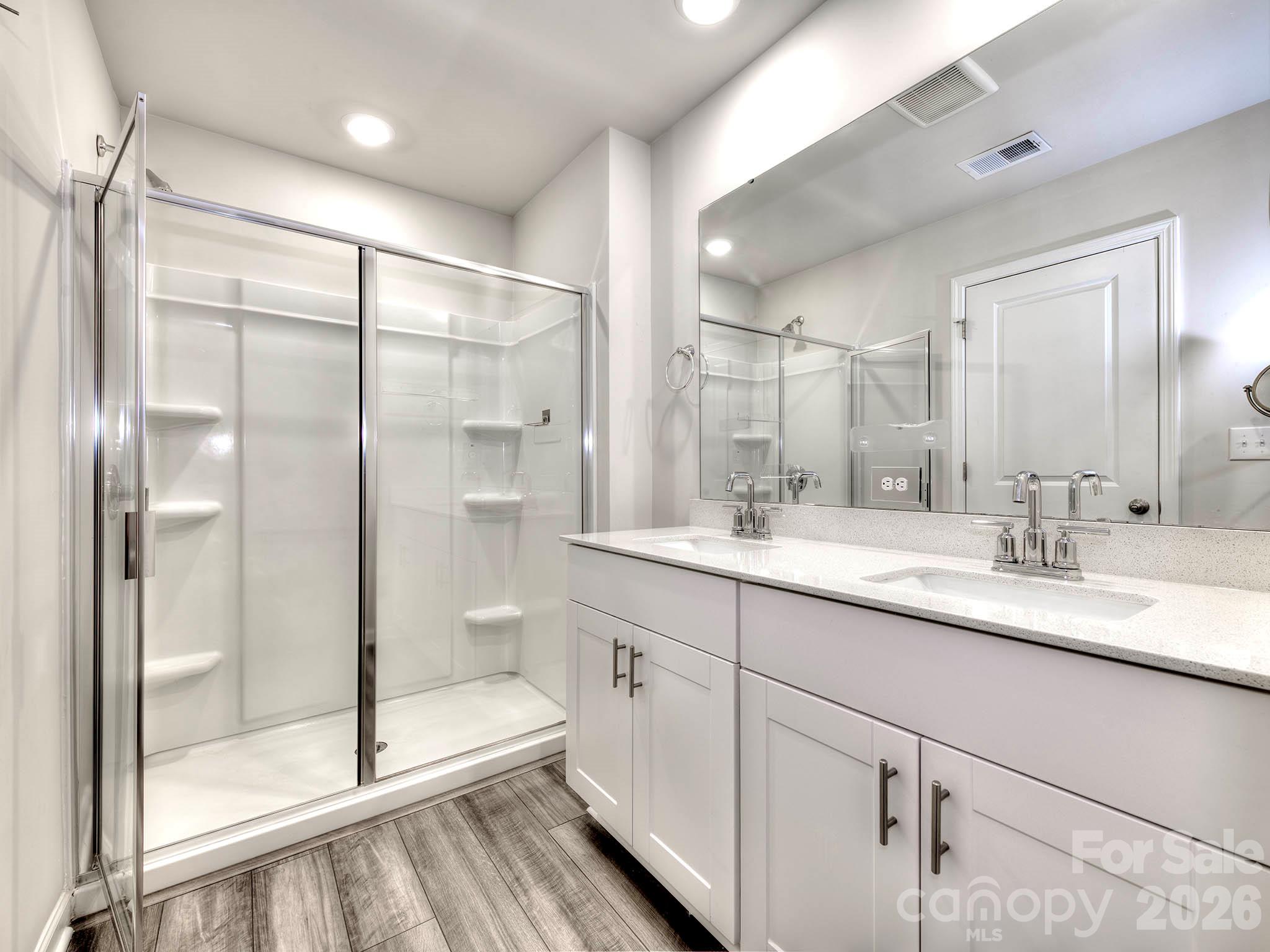 Townhouse at 840 Gerard Bay Drive, Fort Mill, photo 14 of 33