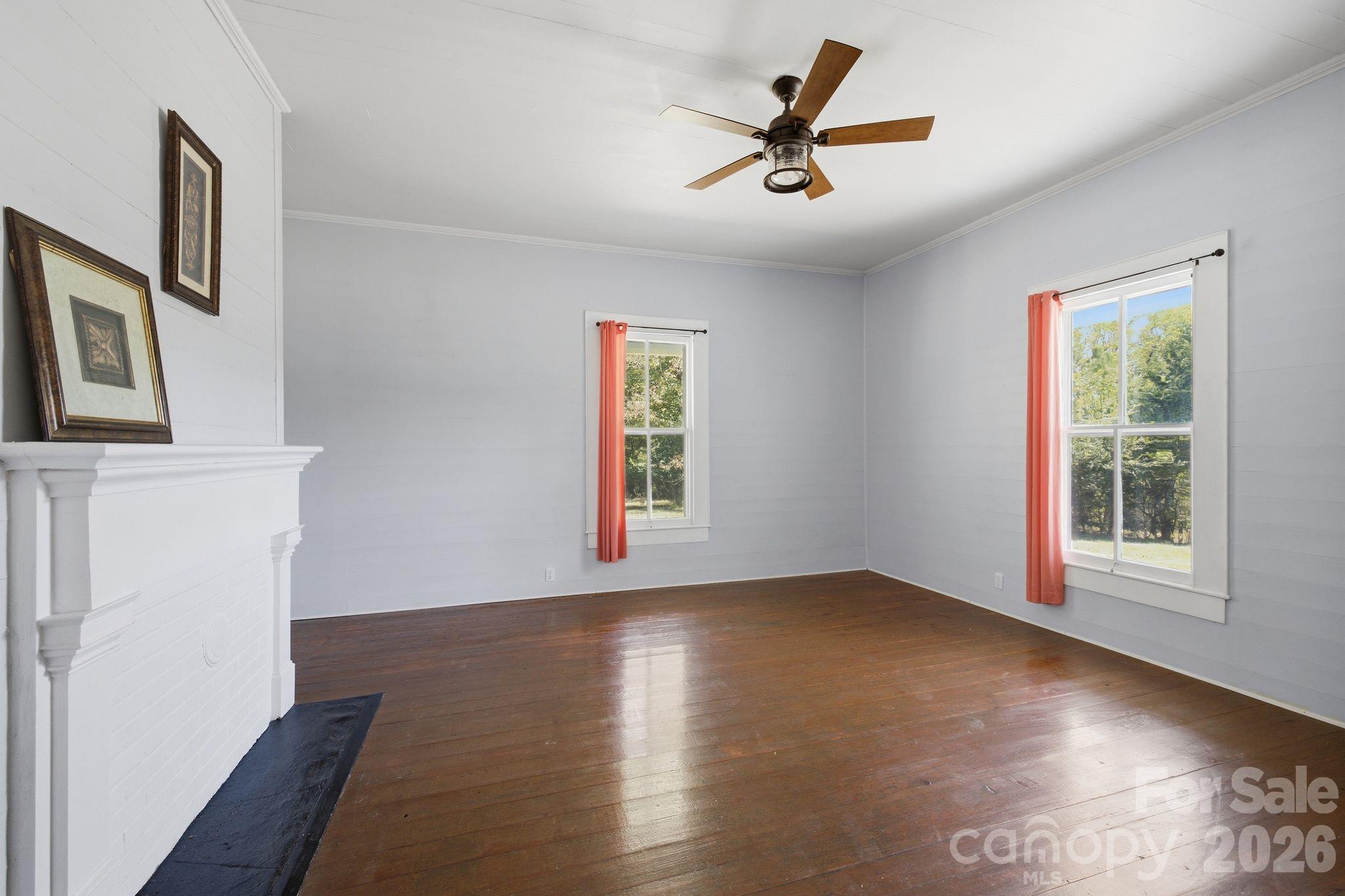 Sitting Room off the hallway and primary bedroom - 502 W Allenton Street, Mount Gilead