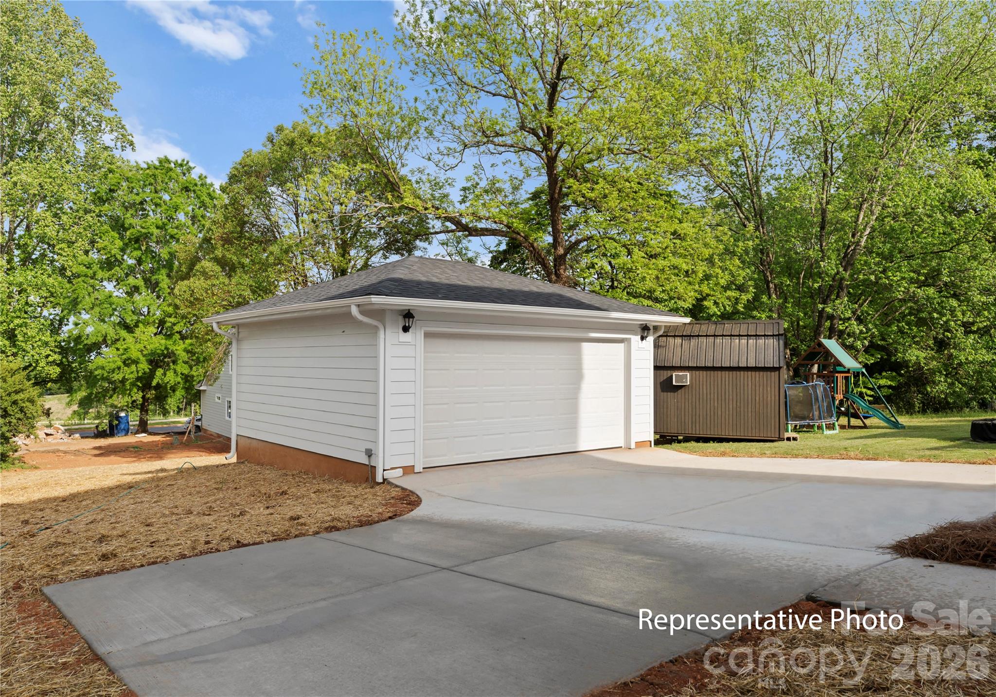 Single Family Residence at 708 Ann Drive, Belmont, photo 4 of 37
