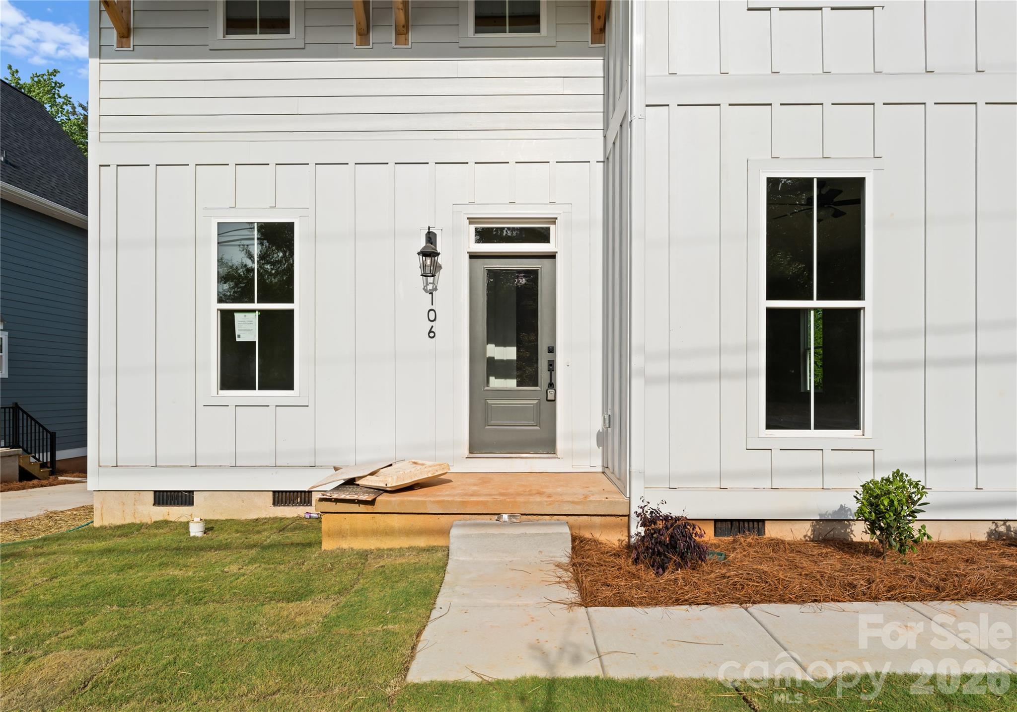 Single Family Residence at 708 Ann Drive, Belmont, photo 7 of 37