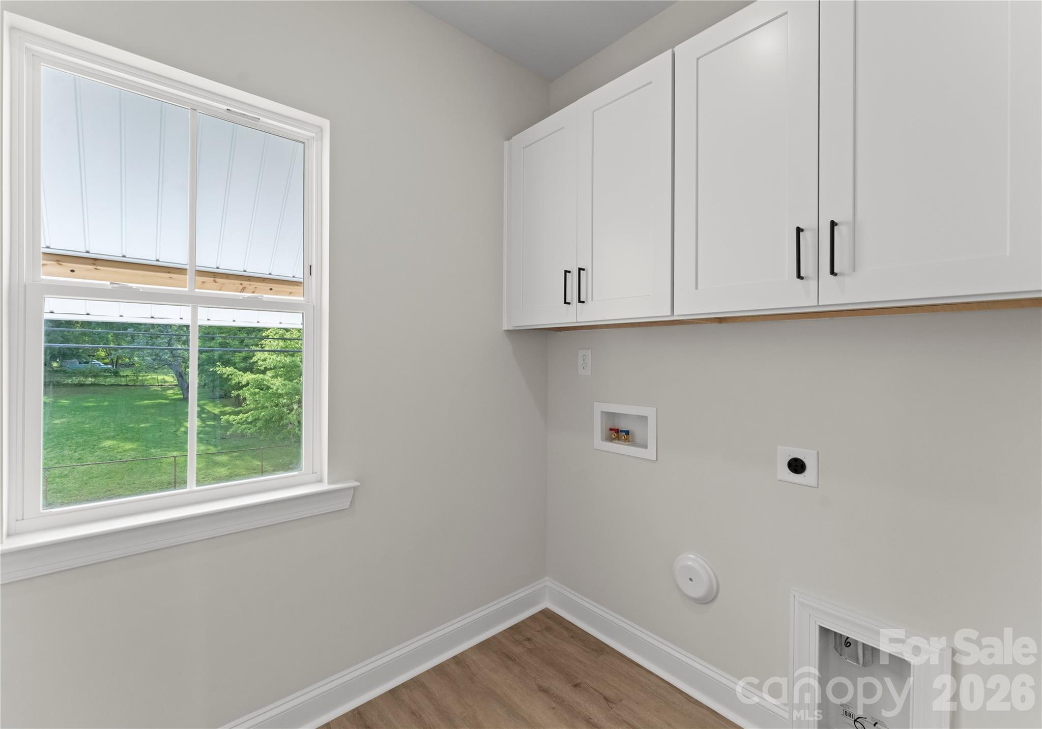 Single Family Residence at 708 Ann Drive, Belmont, photo 24 of 37