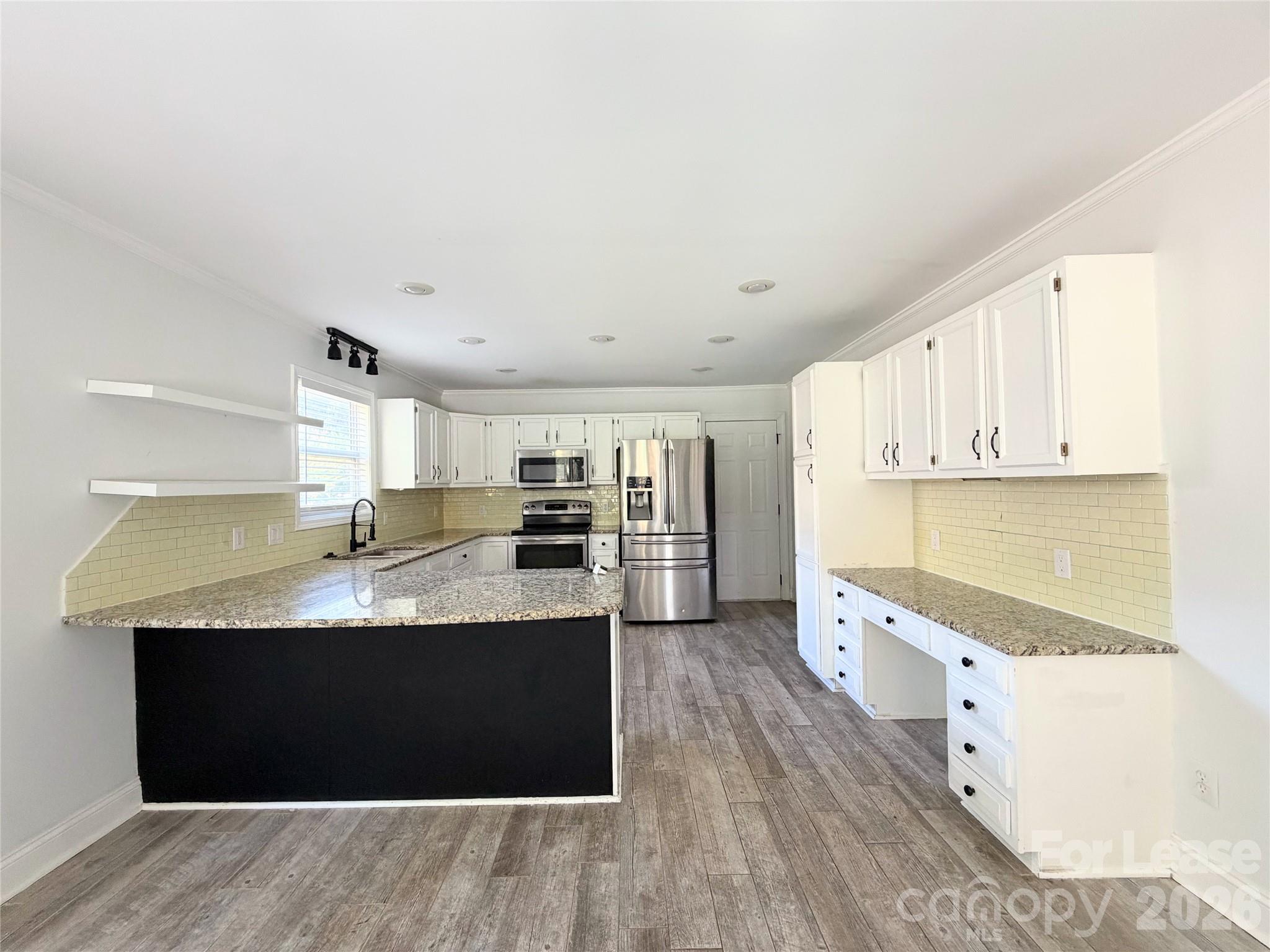 Single Family Residence at 212 Northchase Drive, Concord, photo 6 of 18