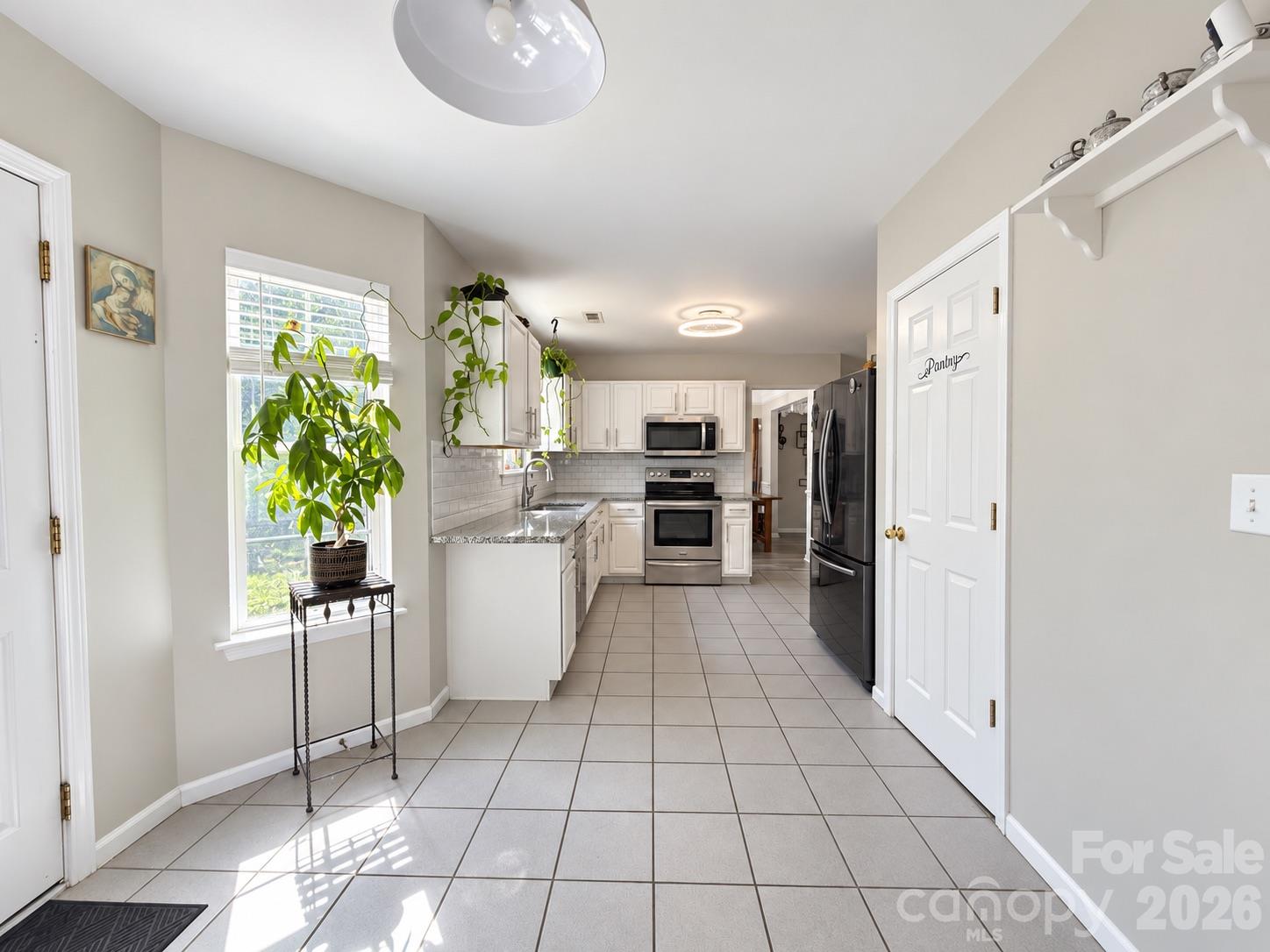 Single Family Residence at 120 Copes Court, Rock Hill, photo 6 of 23