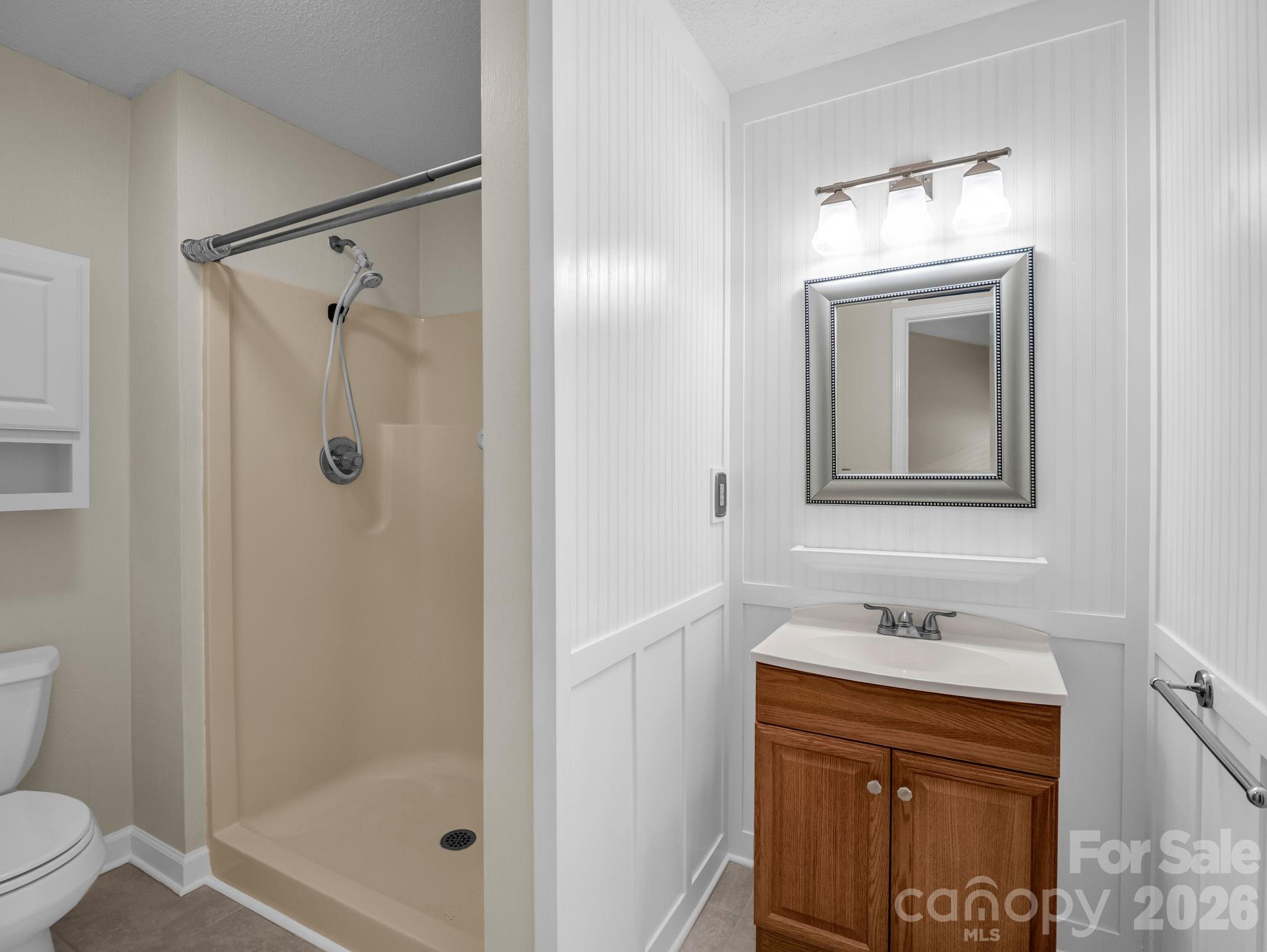 Primary Bath - 13 Gray Wolf Lane, Hendersonville