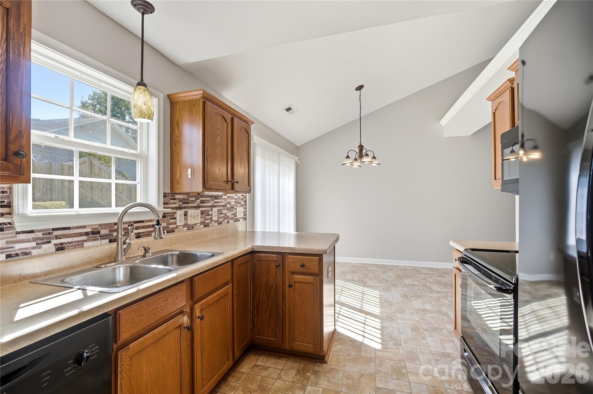 Single Family Residence at 4066 Thomas Sam Drive, Rock Hill, photo 18 of 34