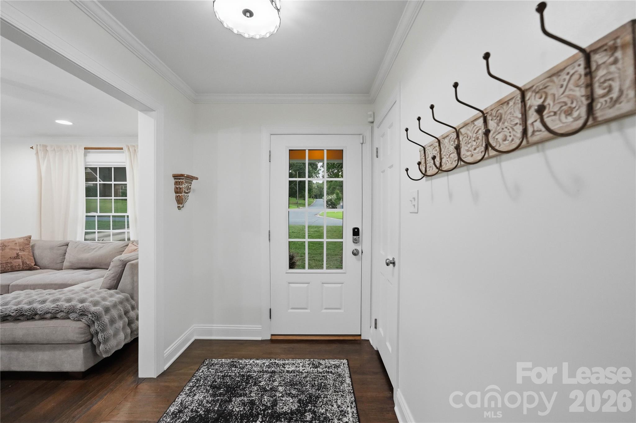 Single Family Residence at 4323 Emory Lane, Charlotte, photo 5 of 38