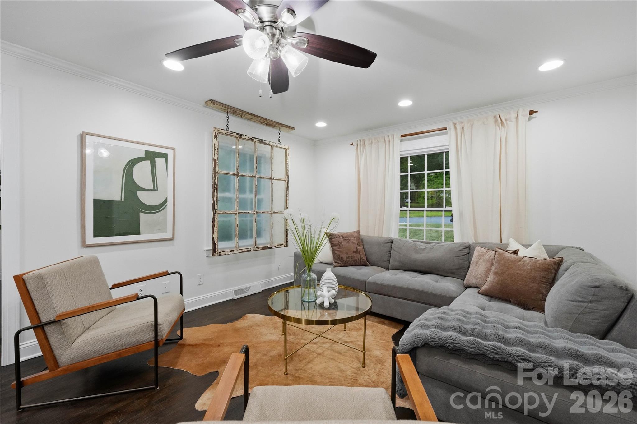 Single Family Residence at 4323 Emory Lane, Charlotte, photo 6 of 38