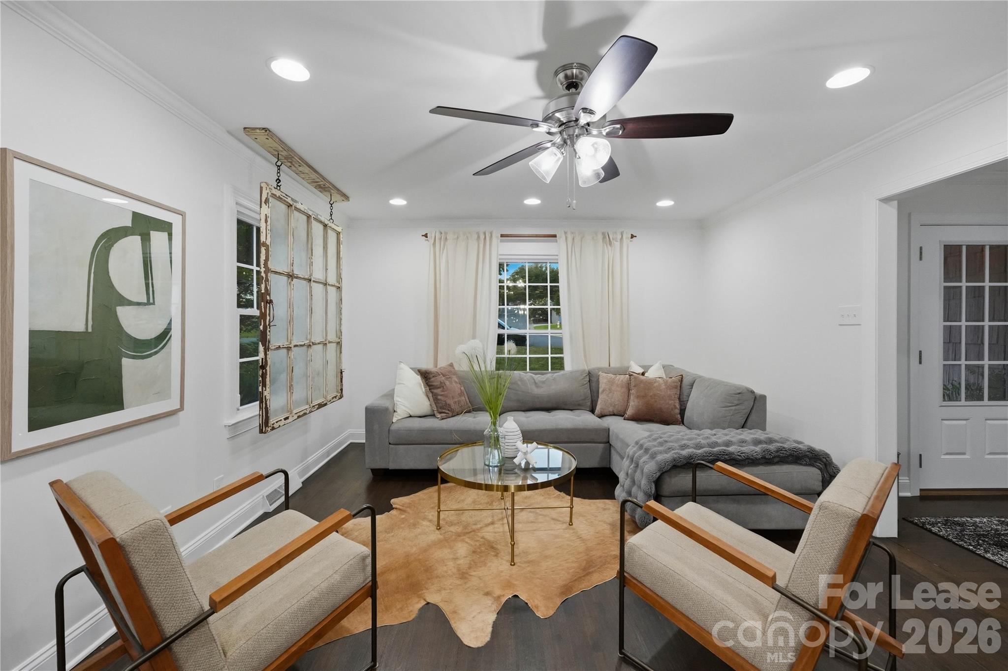 Single Family Residence at 4323 Emory Lane, Charlotte, photo 9 of 38