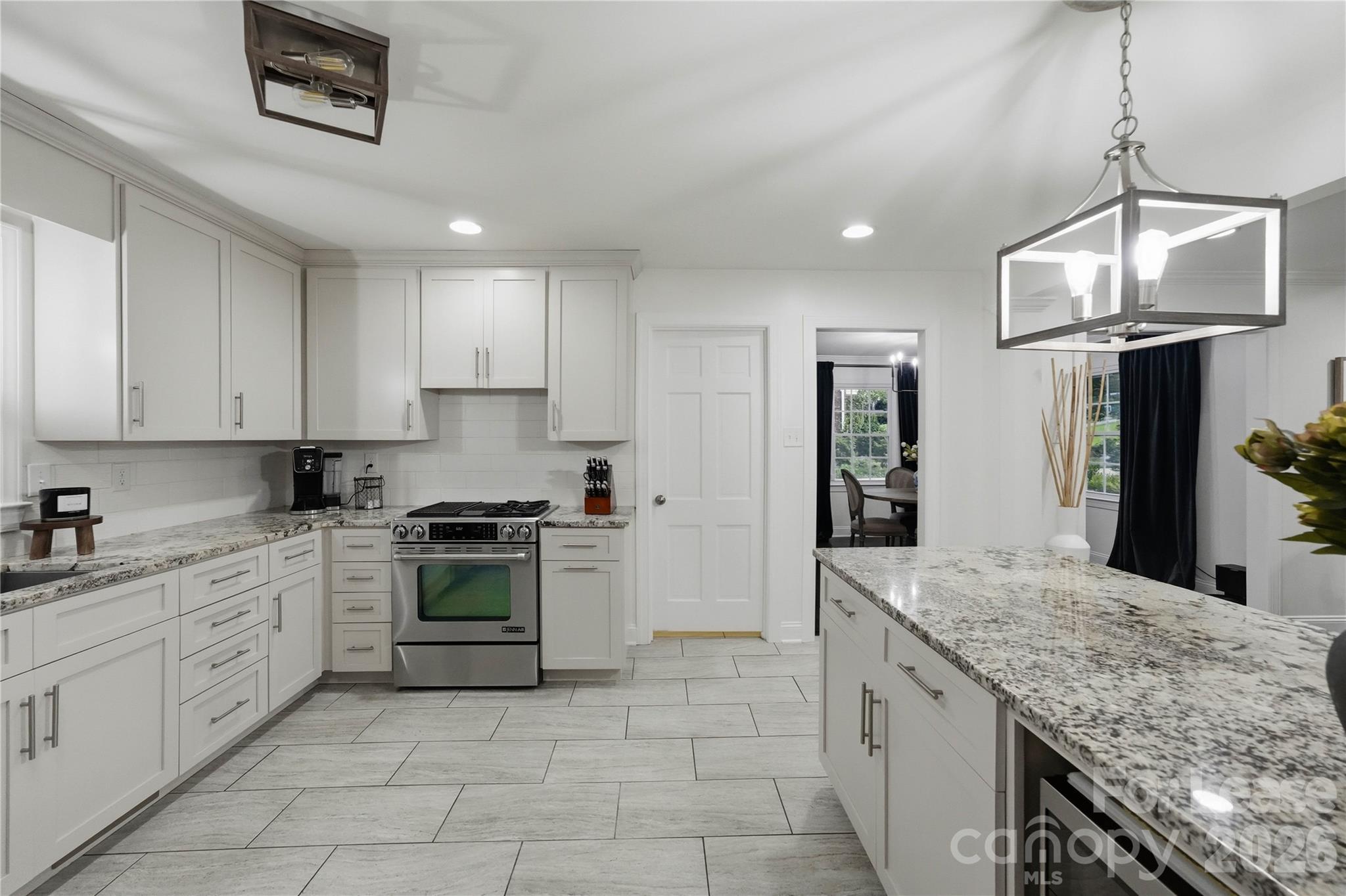 Single Family Residence at 4323 Emory Lane, Charlotte, photo 14 of 38