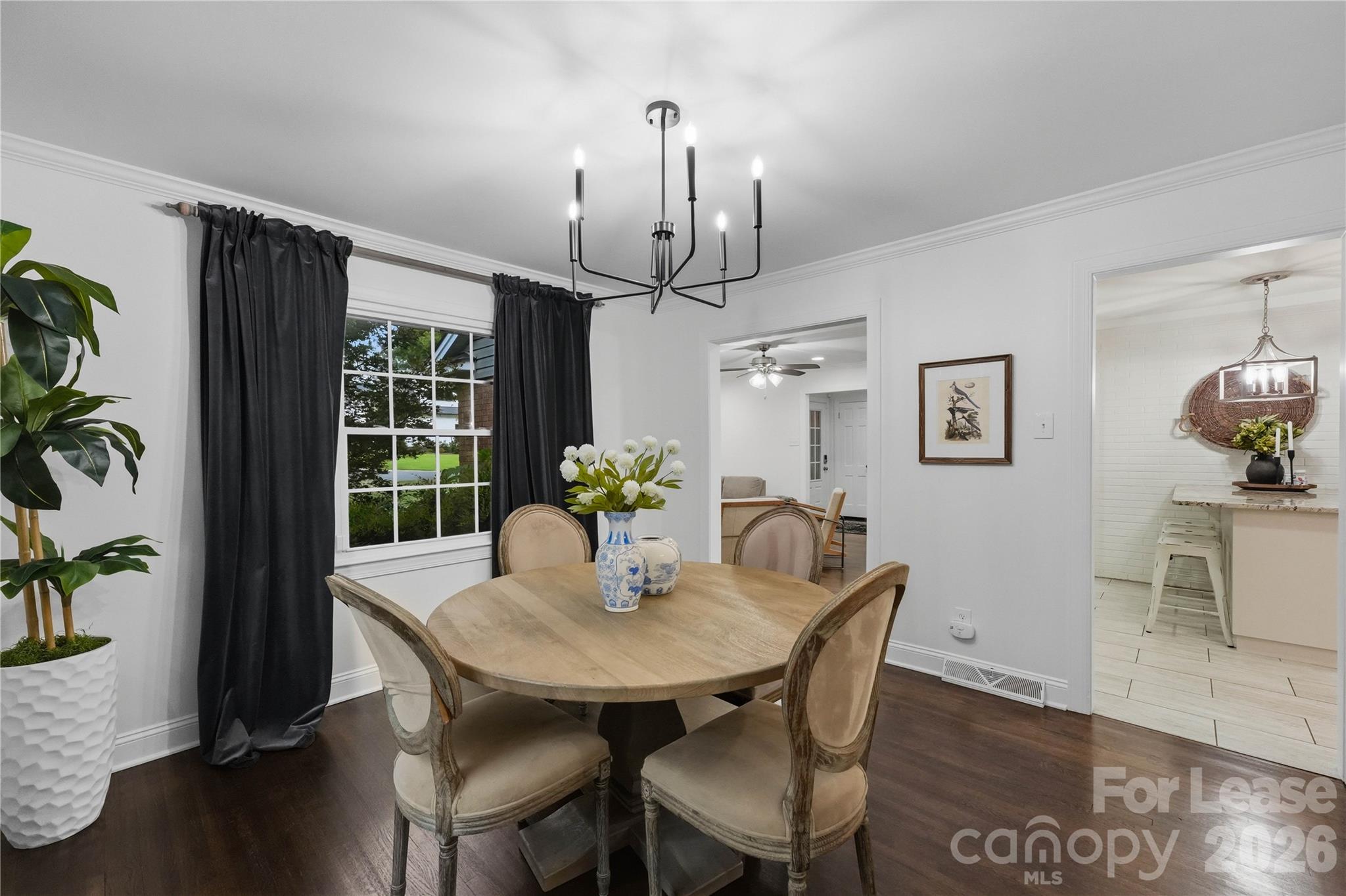 Single Family Residence at 4323 Emory Lane, Charlotte, photo 18 of 38