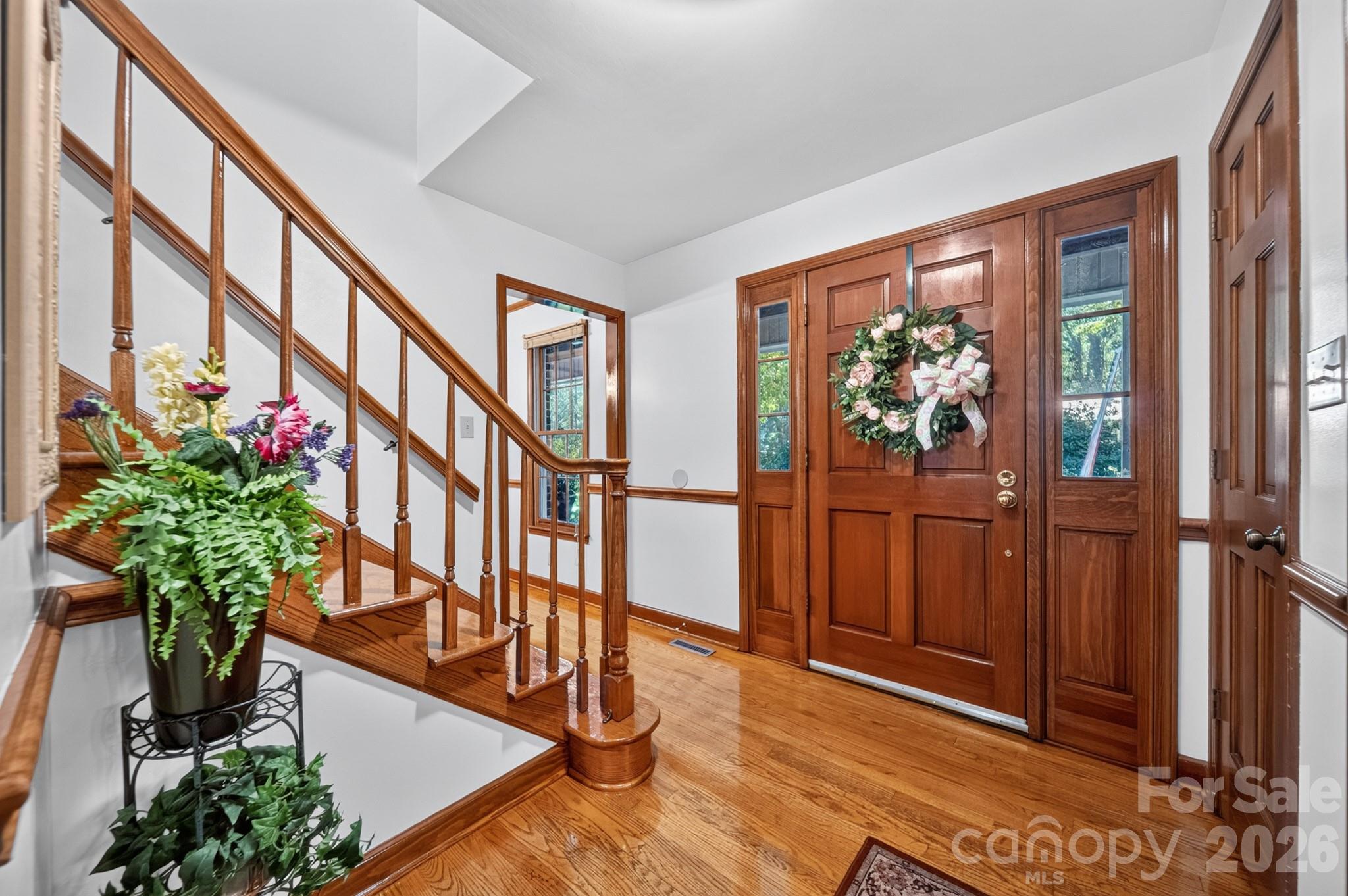 Single Family Residence at 310 Travis Lane, Salisbury, photo 3 of 41