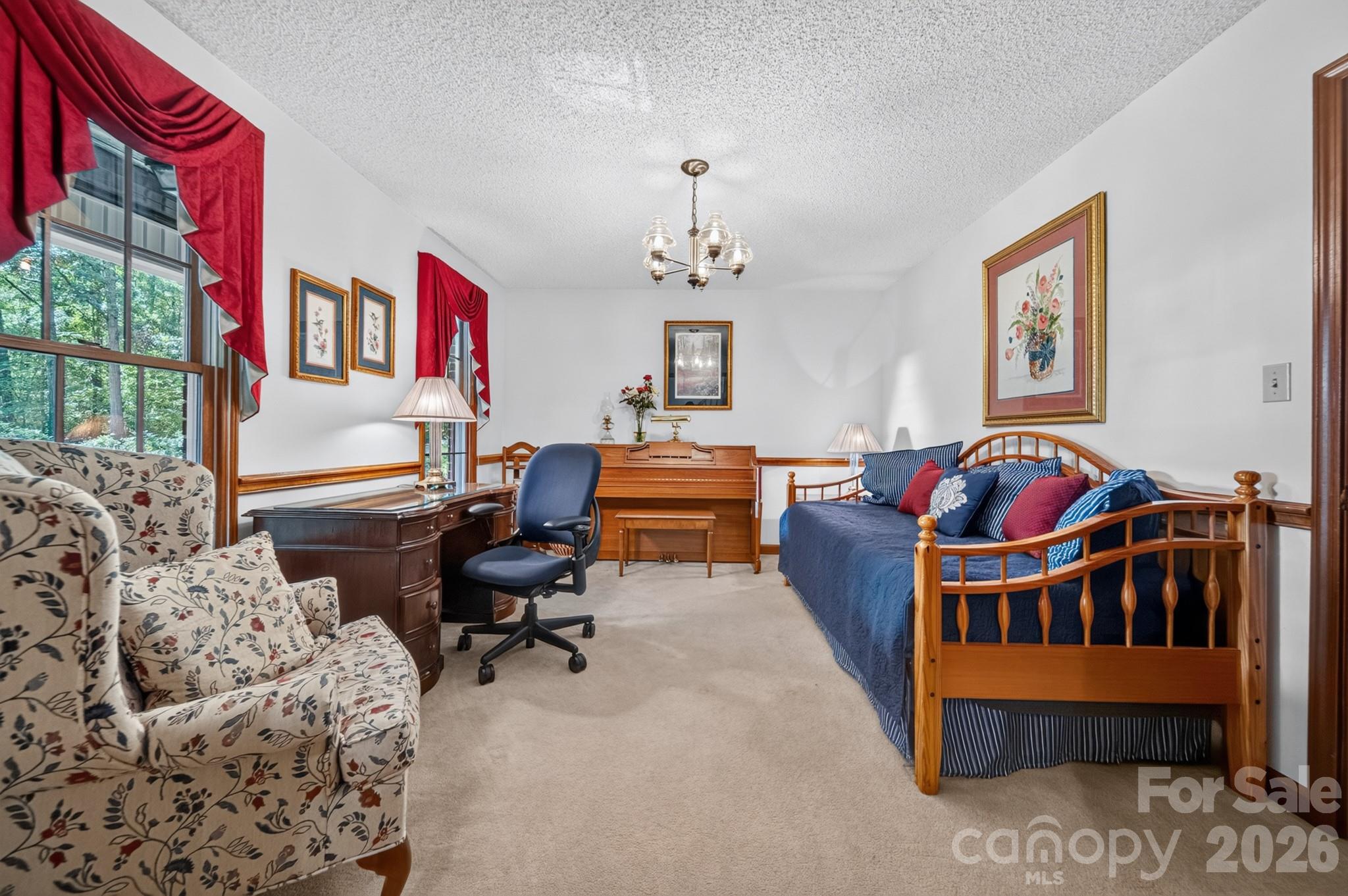 Single Family Residence at 310 Travis Lane, Salisbury, photo 6 of 41