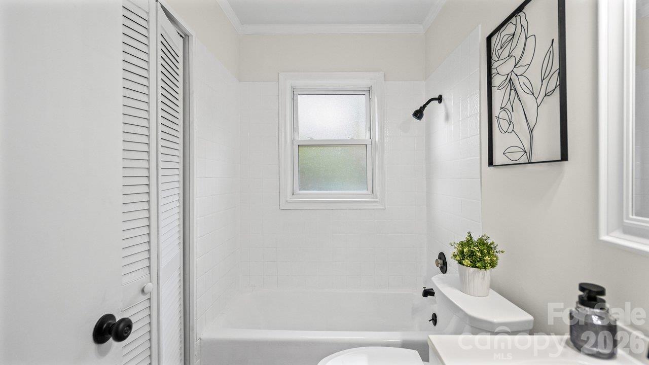 Single Family Residence at 78 Stonecrest Circle, Concord, photo 22 of 38