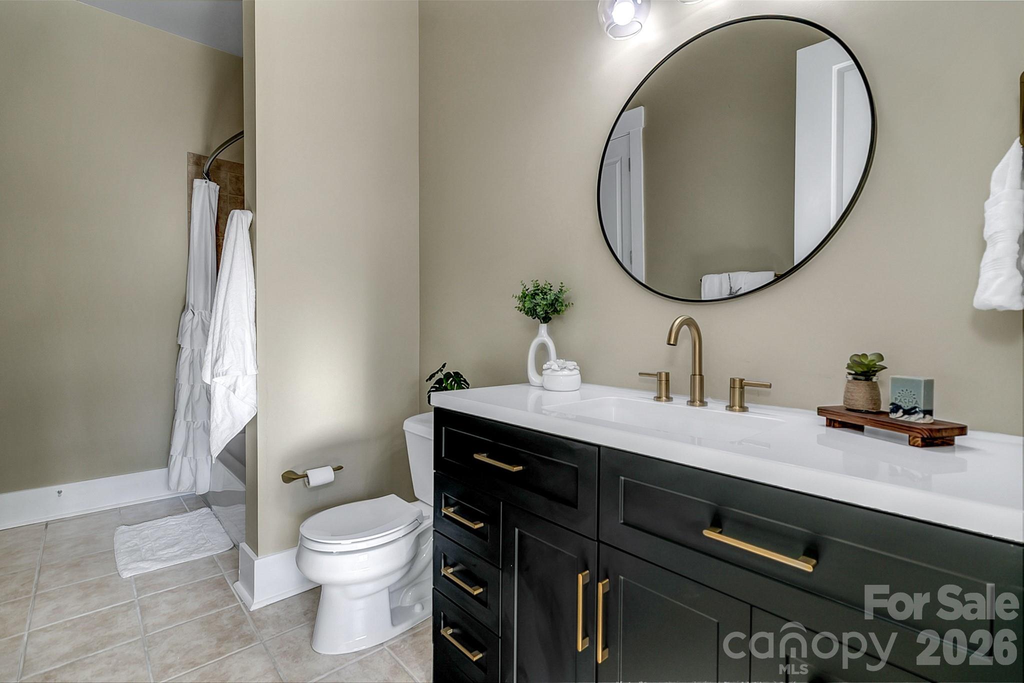 Condominium at 42 Schenck Parkway, Asheville, photo 26 of 41
