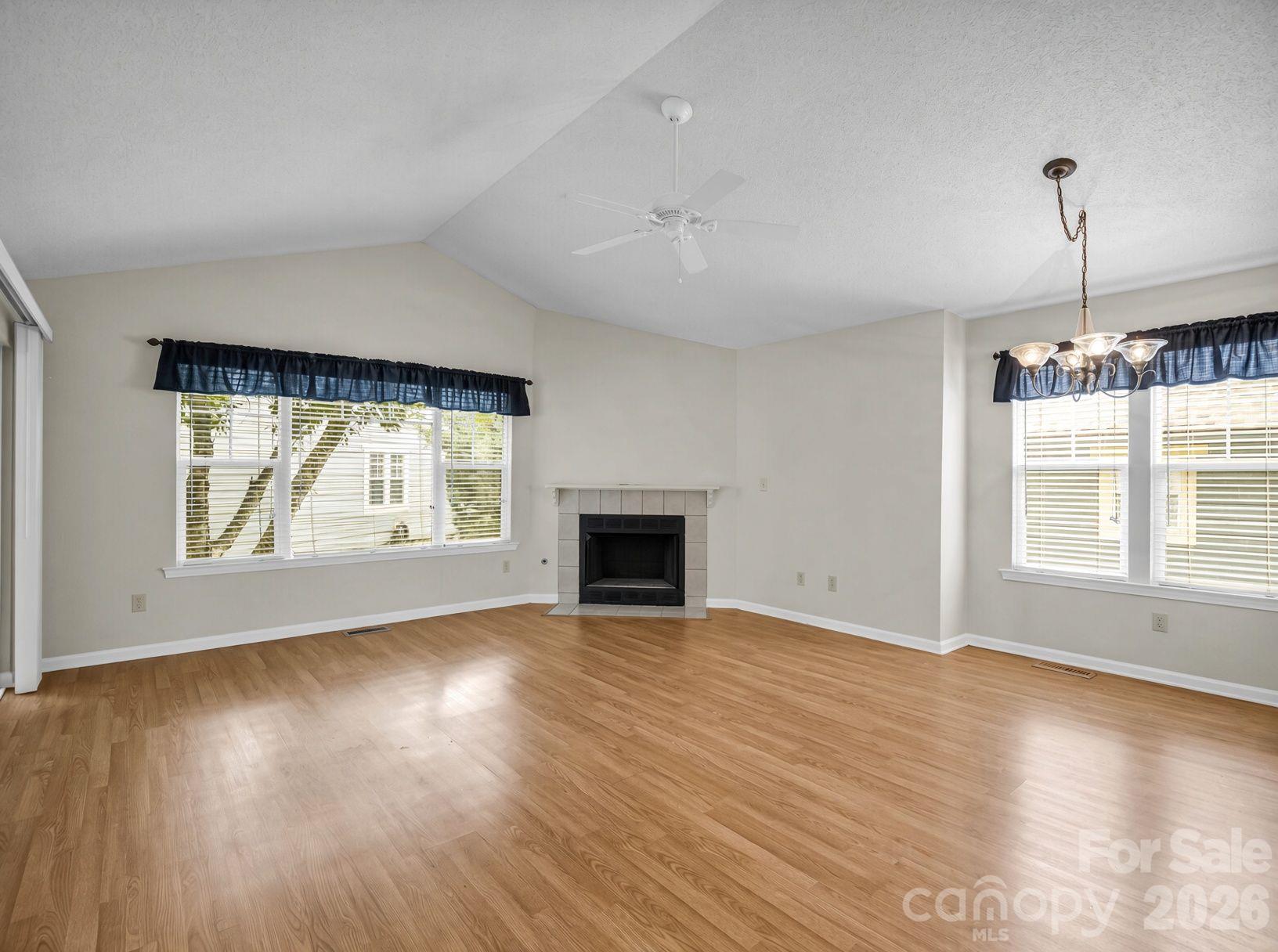 Condominium at 13 Gray Wolf Lane, Hendersonville, photo 6 of 20
