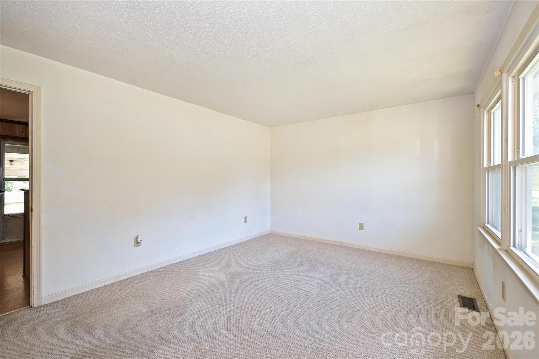 Living Room - 535 S Little Texas Road, Kannapolis