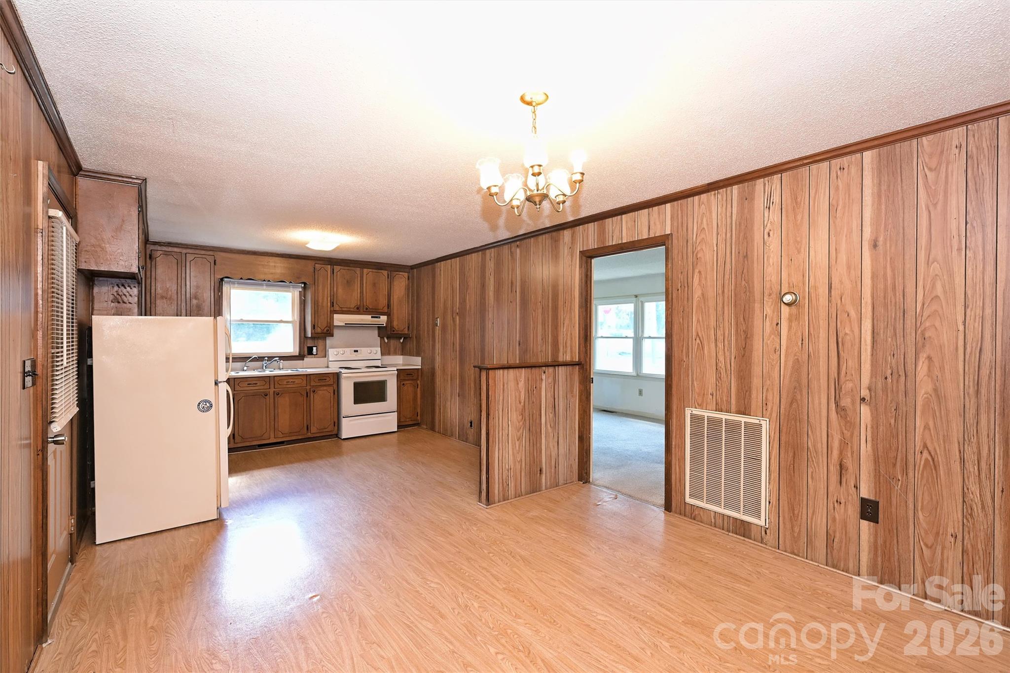 Single Family Residence at 535 S Little Texas Road, Kannapolis, photo 5 of 16