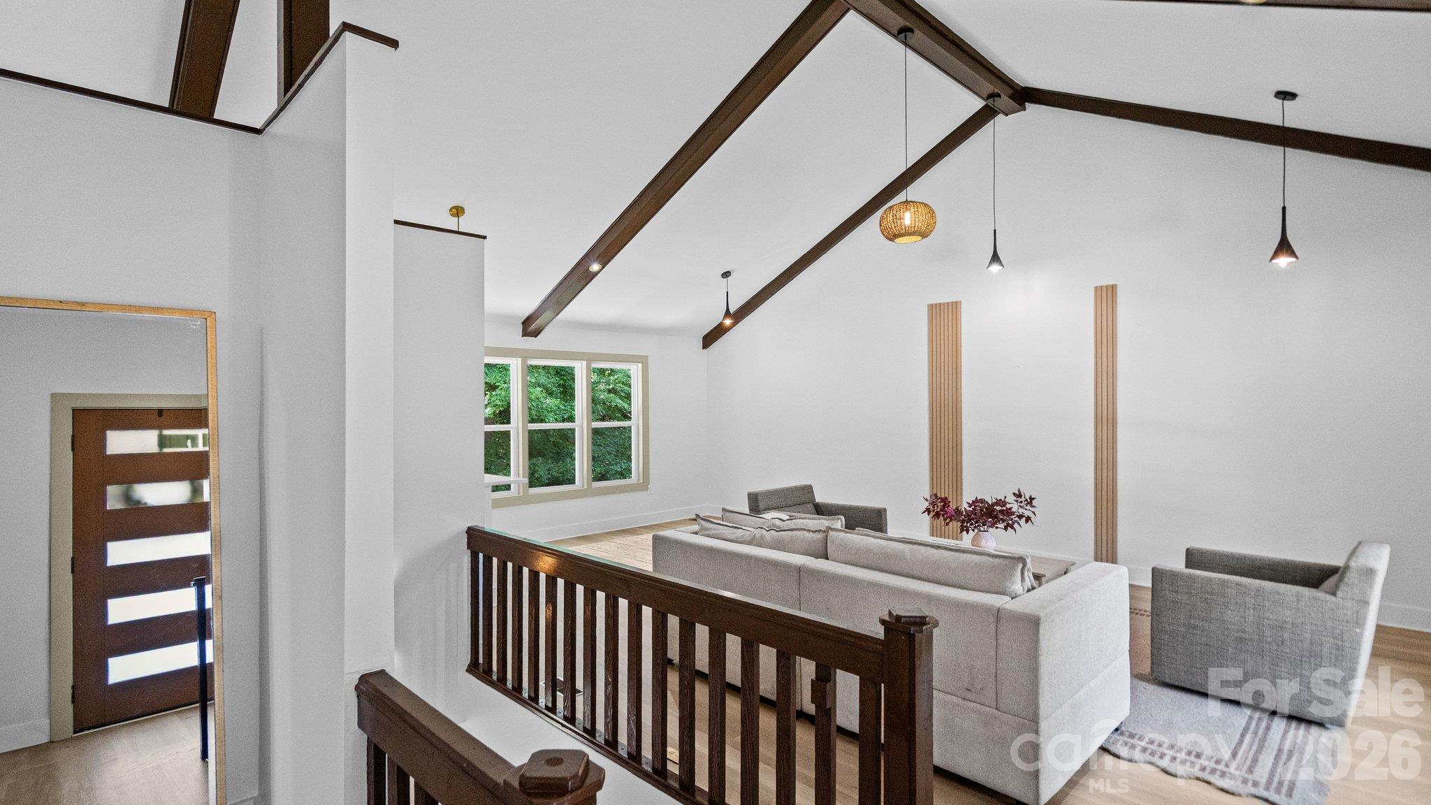 Single Family Residence at 32 Bowen Drive, Belmont, photo 5 of 48