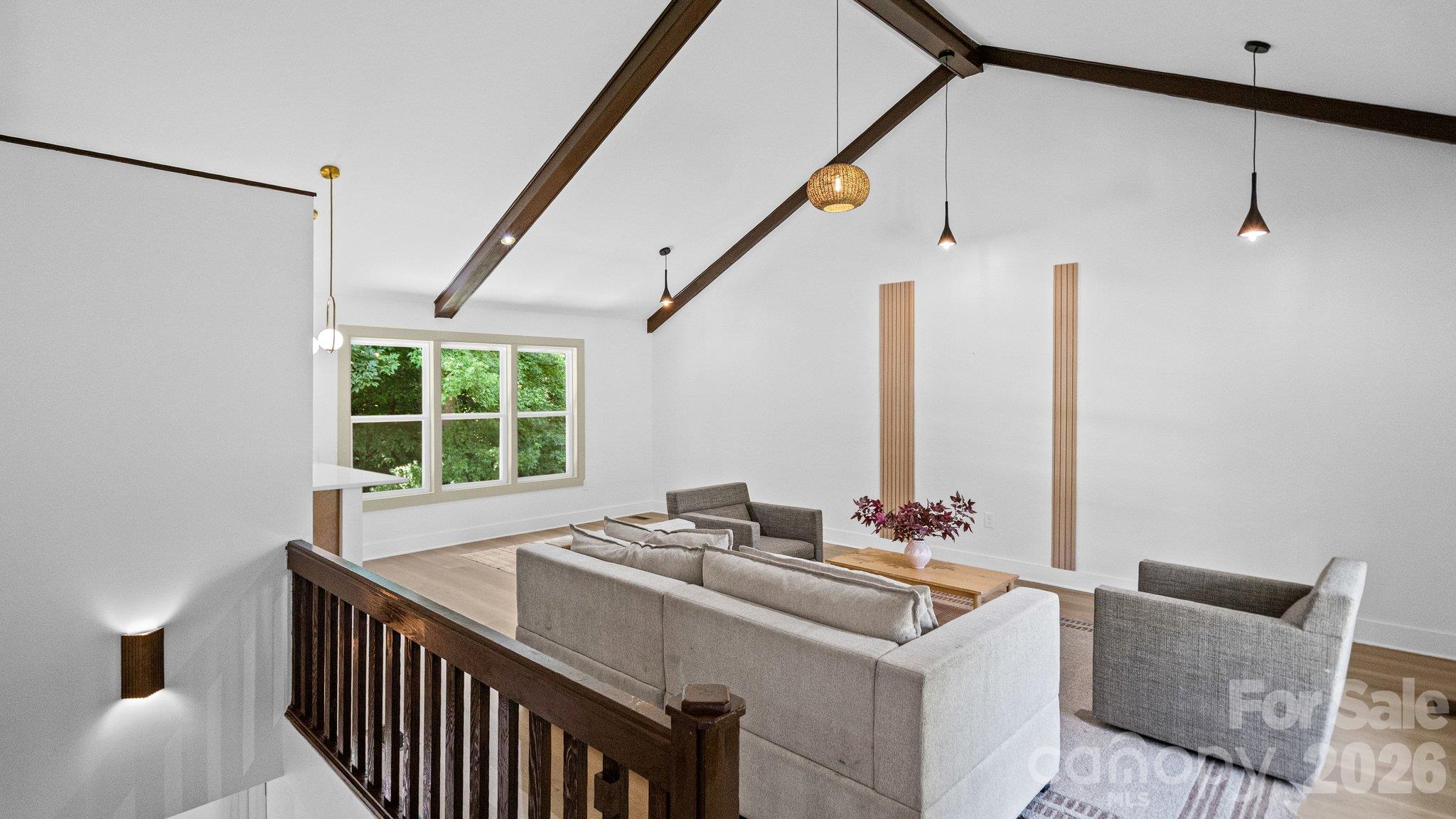 Single Family Residence at 32 Bowen Drive, Belmont, photo 7 of 48