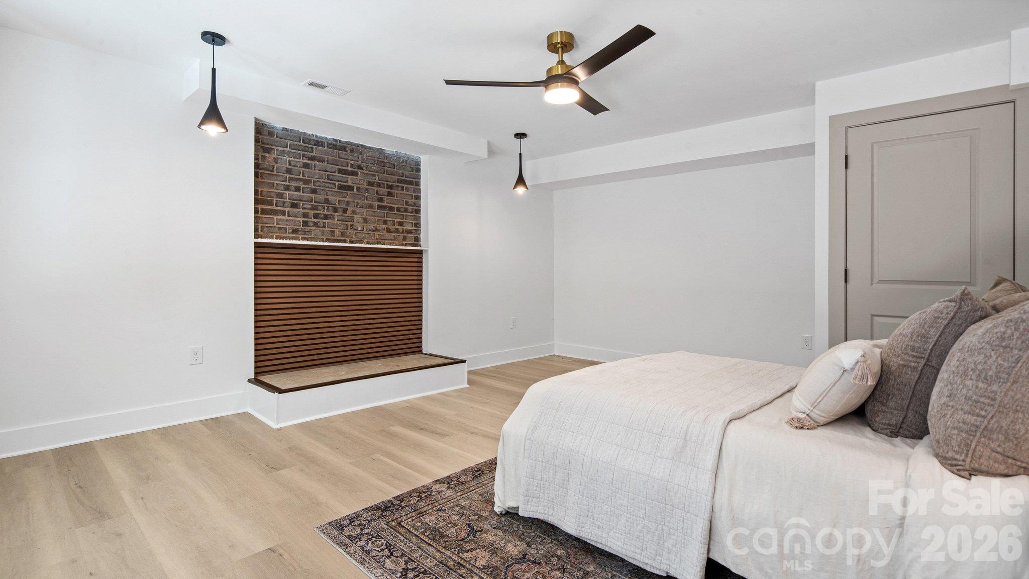 Single Family Residence at 32 Bowen Drive, Belmont, photo 24 of 48