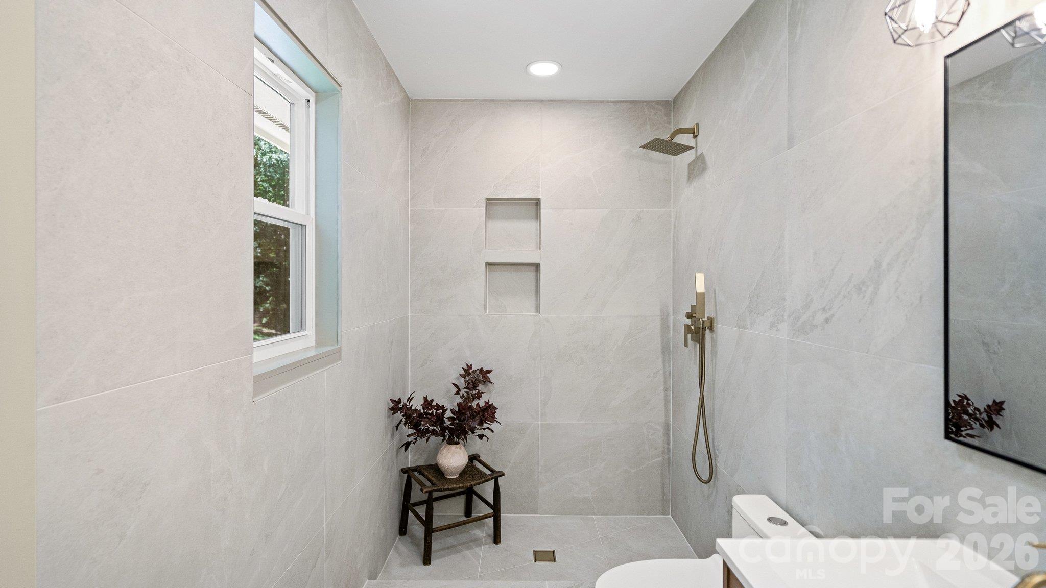 Single Family Residence at 32 Bowen Drive, Belmont, photo 29 of 48