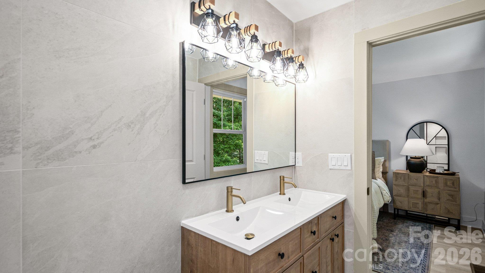 Single Family Residence at 32 Bowen Drive, Belmont, photo 30 of 48