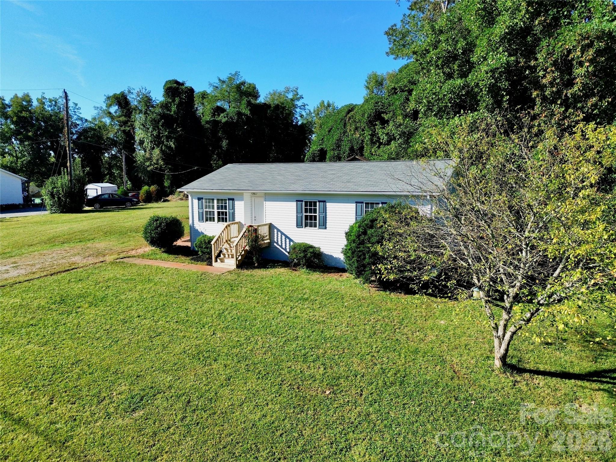 Single Family Residence at 2130 Haven Circle SW, Lenoir, photo 10 of 23