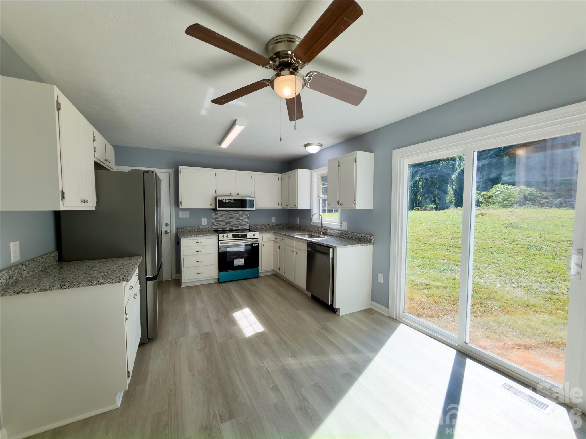 Single Family Residence at 2130 Haven Circle SW, Lenoir, photo 12 of 23