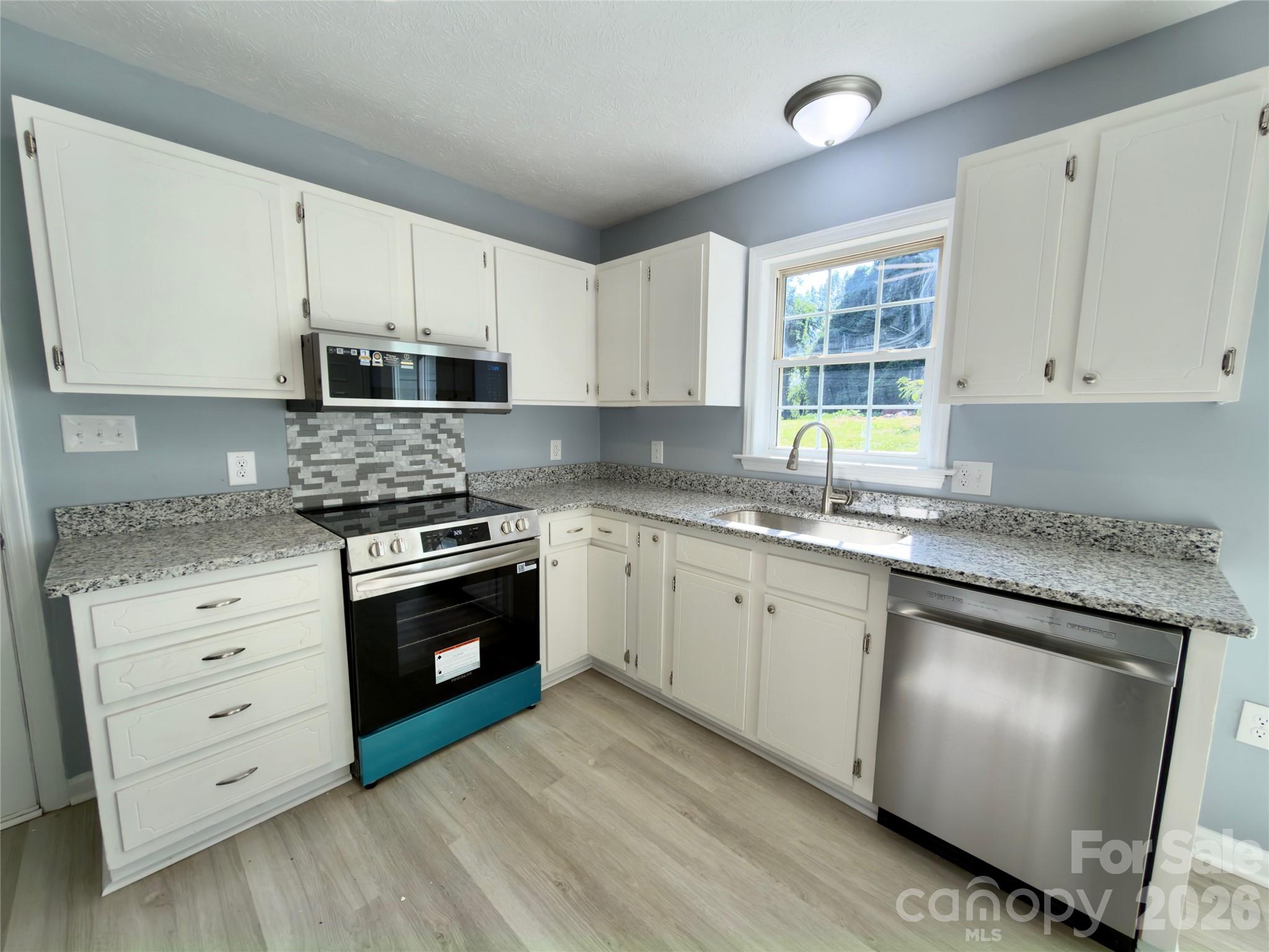 Single Family Residence at 2130 Haven Circle SW, Lenoir, photo 14 of 23