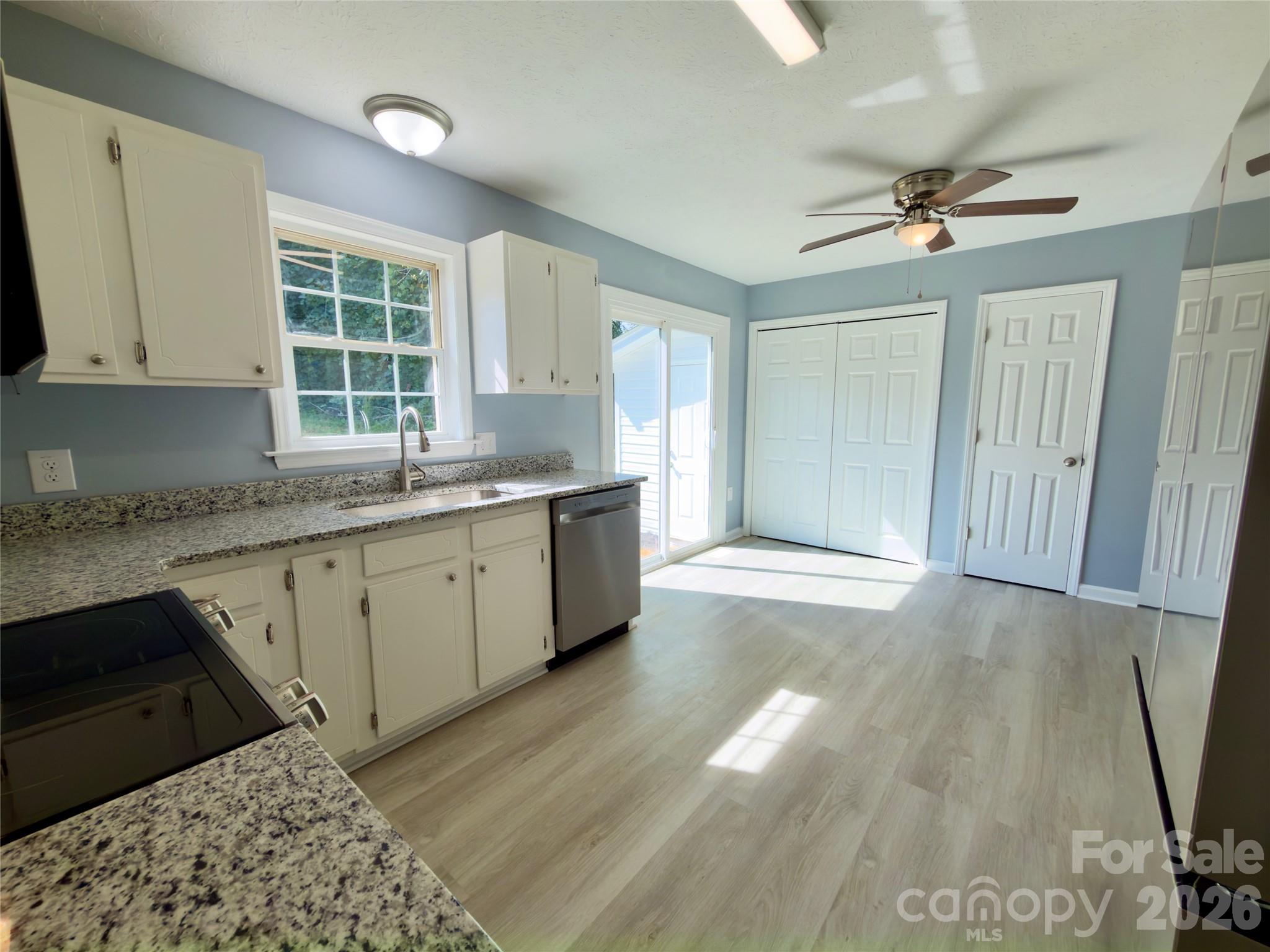 Single Family Residence at 2130 Haven Circle SW, Lenoir, photo 15 of 23