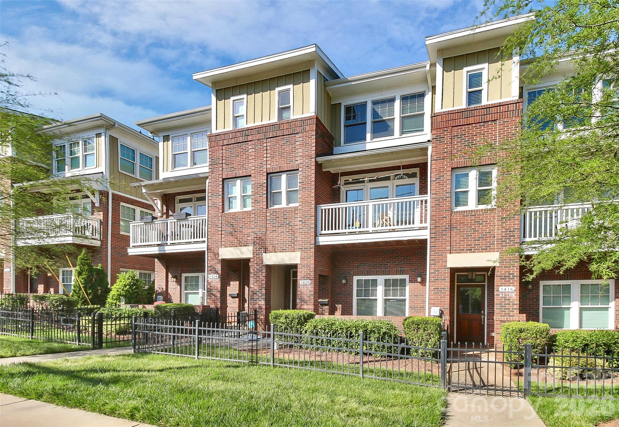 1420 W 4th Street