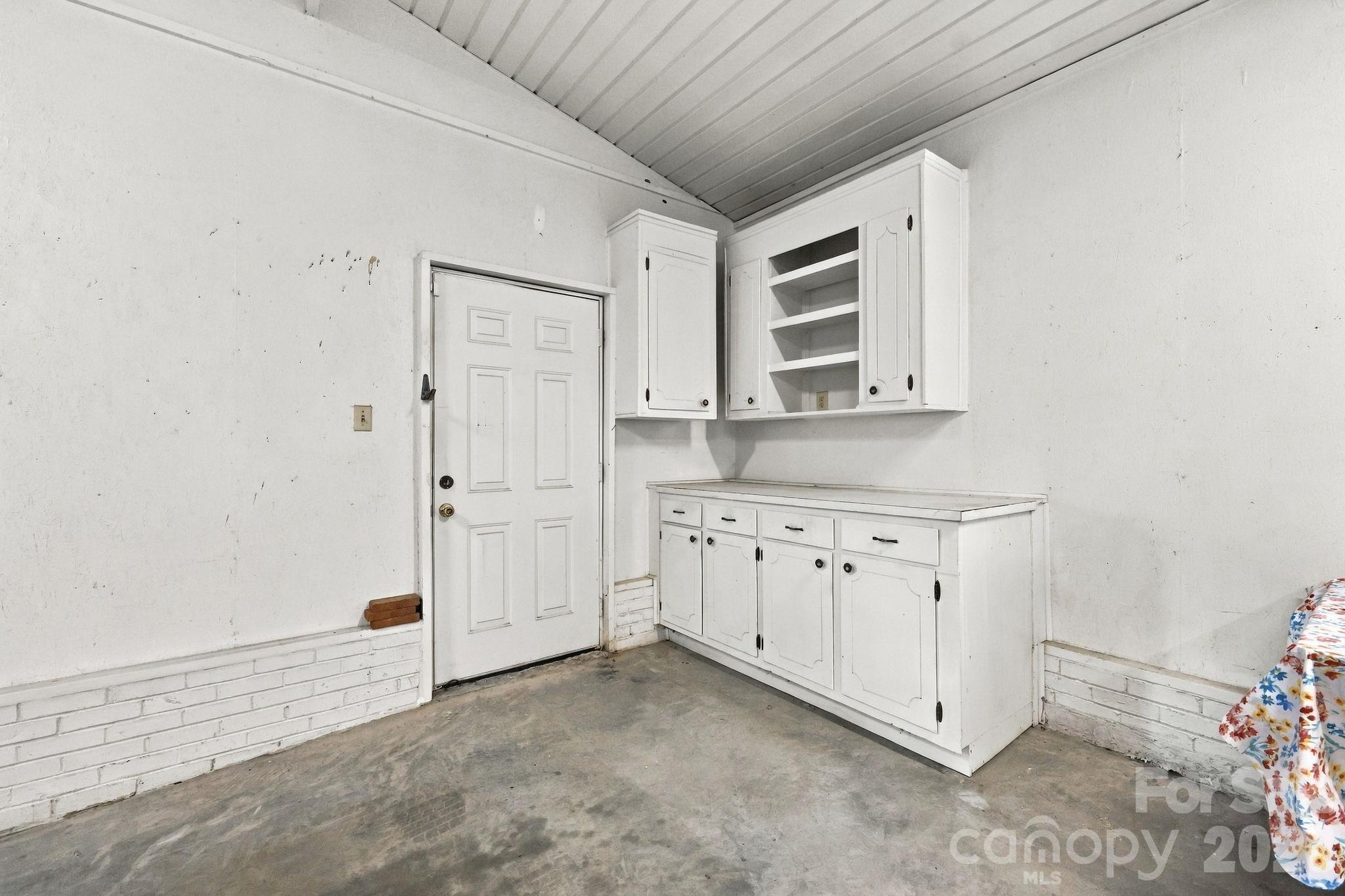 Single Family Residence at 609 Poplar Avenue, Kannapolis, photo 29 of 44