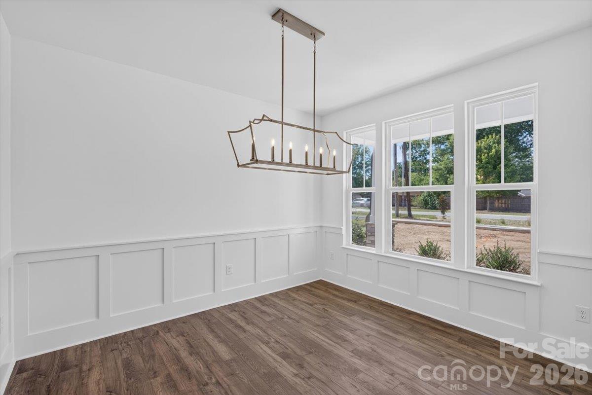 Single Family Residence at 4927 Potter Road, Matthews, photo 7 of 48