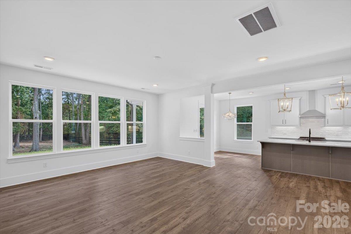 Single Family Residence at 4927 Potter Road, Matthews, photo 10 of 48