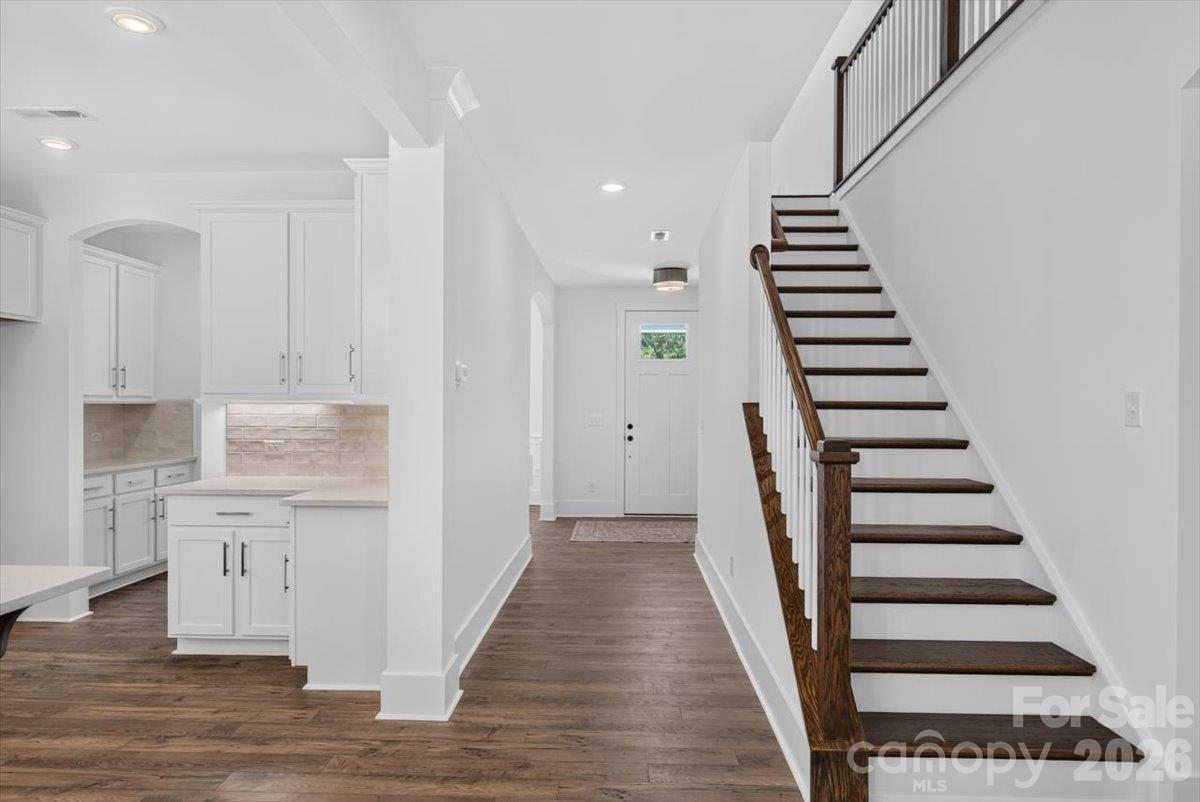 Single Family Residence at 4927 Potter Road, Matthews, photo 11 of 48
