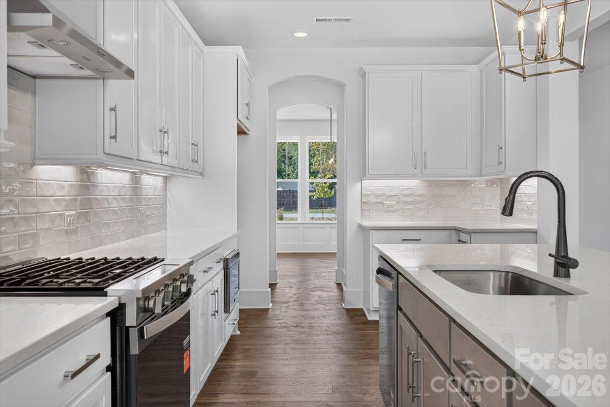 Single Family Residence at 4927 Potter Road, Matthews, photo 17 of 48