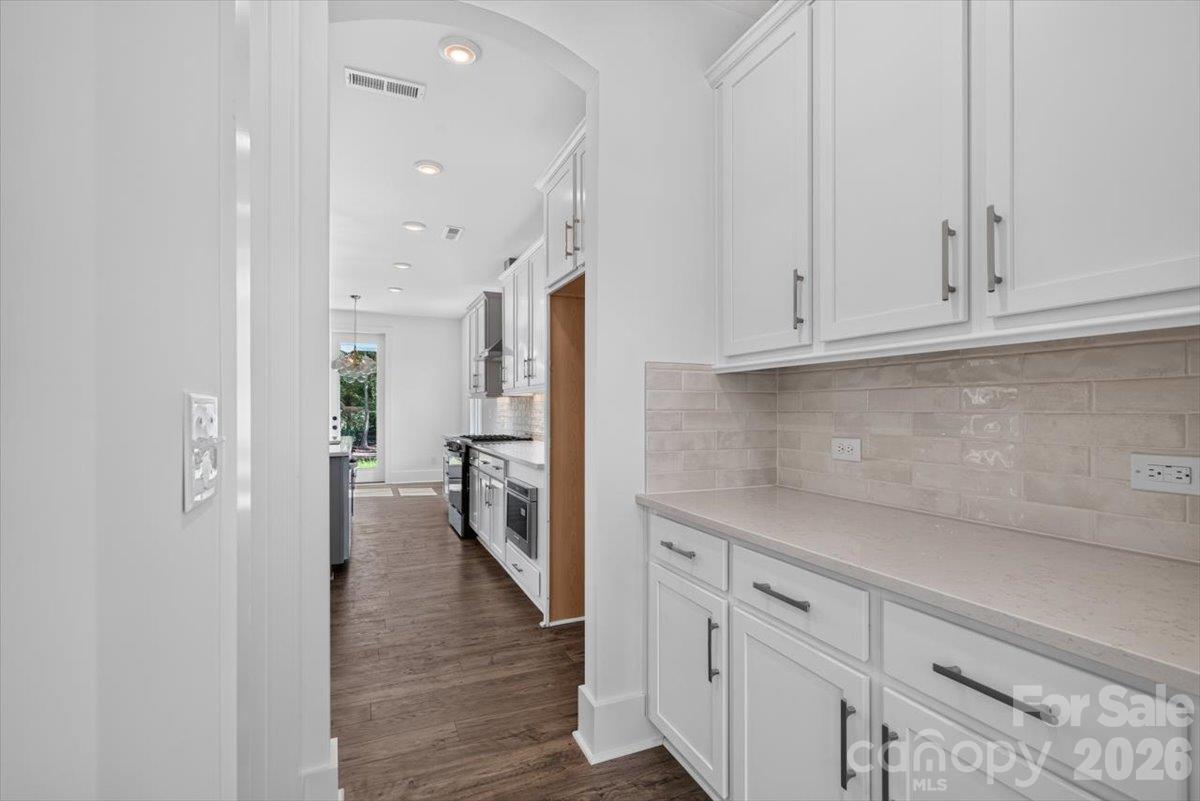 Single Family Residence at 4927 Potter Road, Matthews, photo 18 of 48