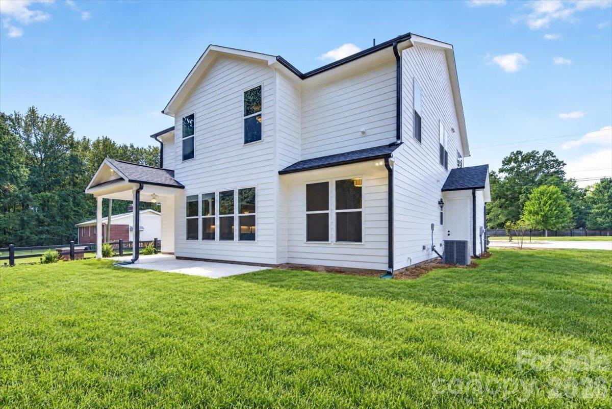 Single Family Residence at 4927 Potter Road, Matthews, photo 42 of 48