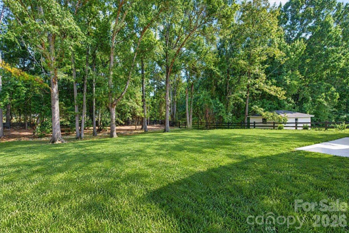 Single Family Residence at 4927 Potter Road, Matthews, photo 43 of 48