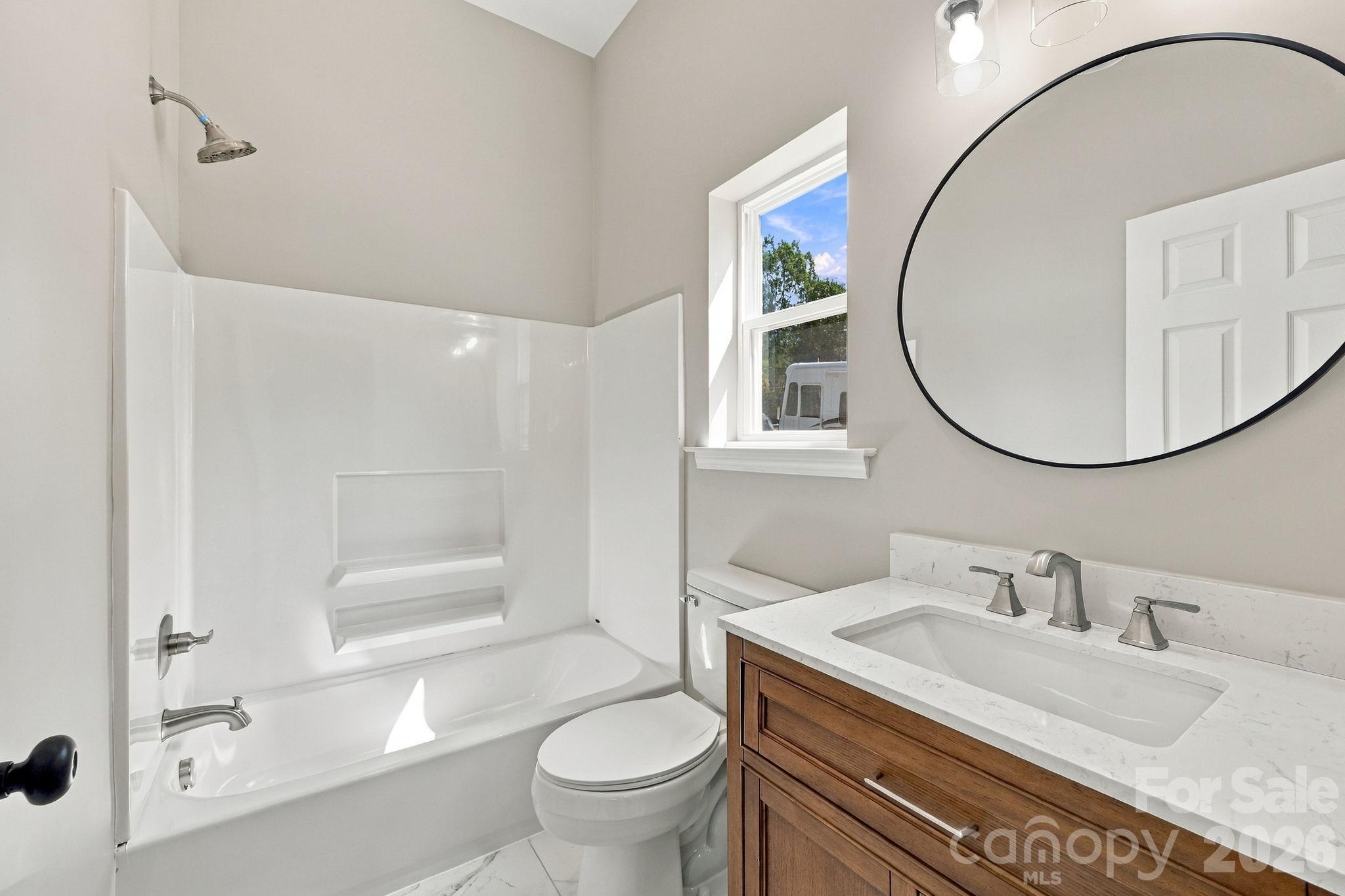 Primary Bathroom - 1211 Glenwood Avenue, Salisbury