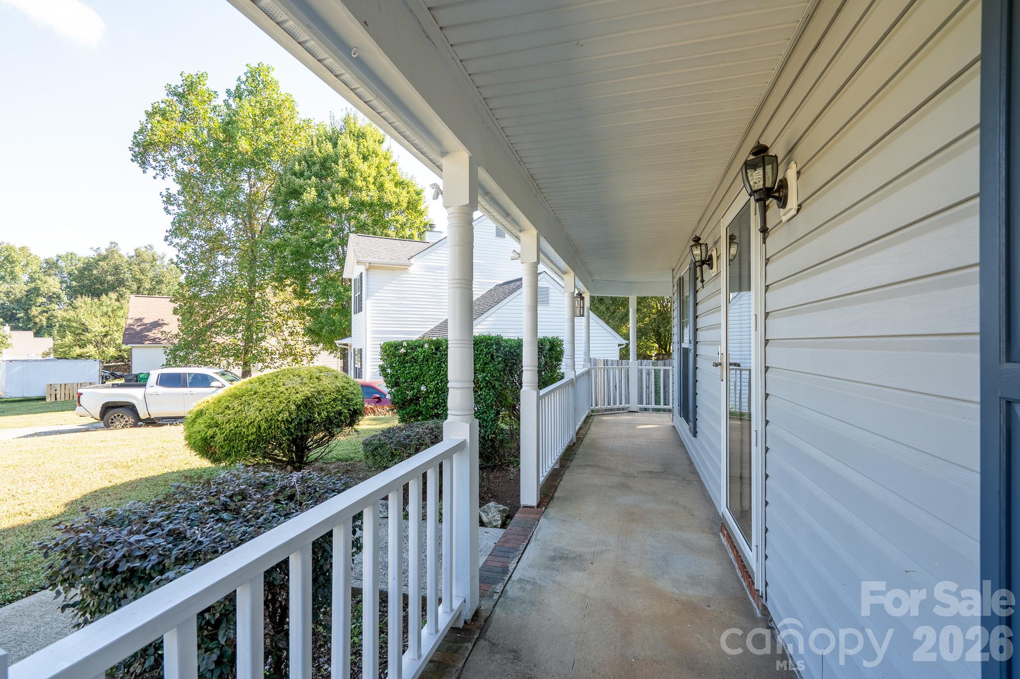 Single Family Residence at 14200 Lavender Trace Court, Charlotte, photo 6 of 35