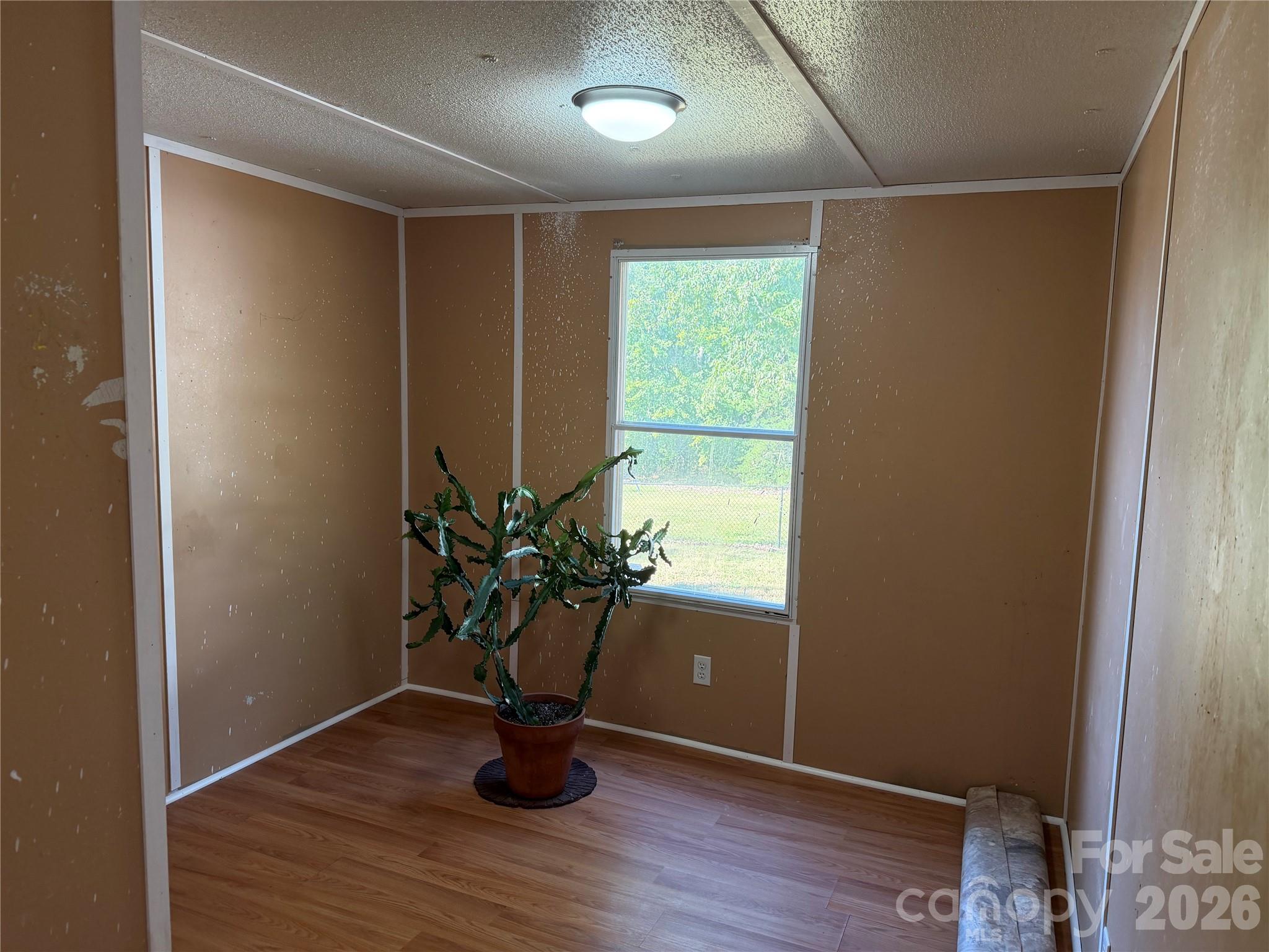 Single Family Residence at 1025 29th Street Place NE, Conover, photo 11 of 18