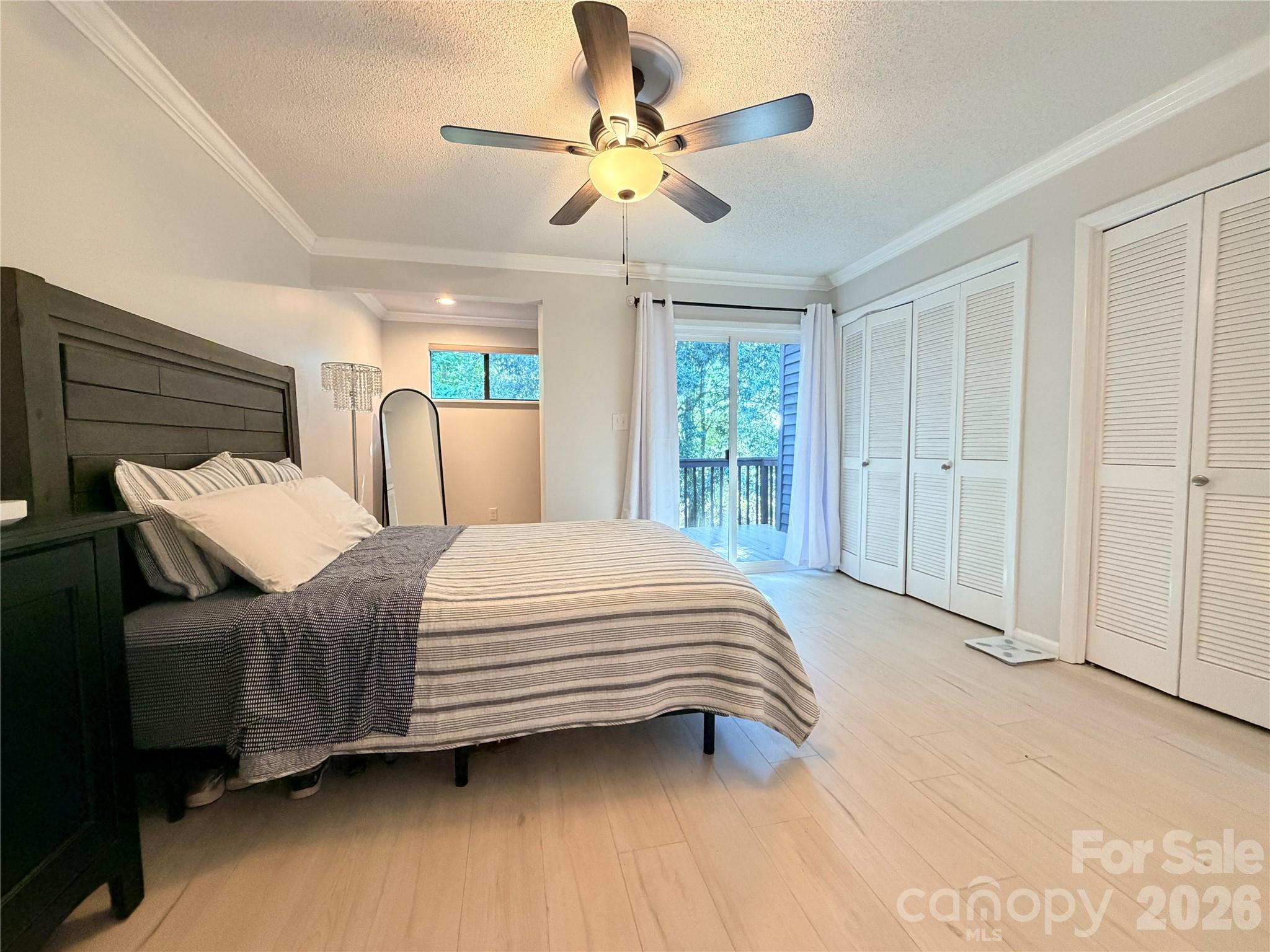 Condominium at 26 11th Avenue NE, Hickory, photo 27 of 46
