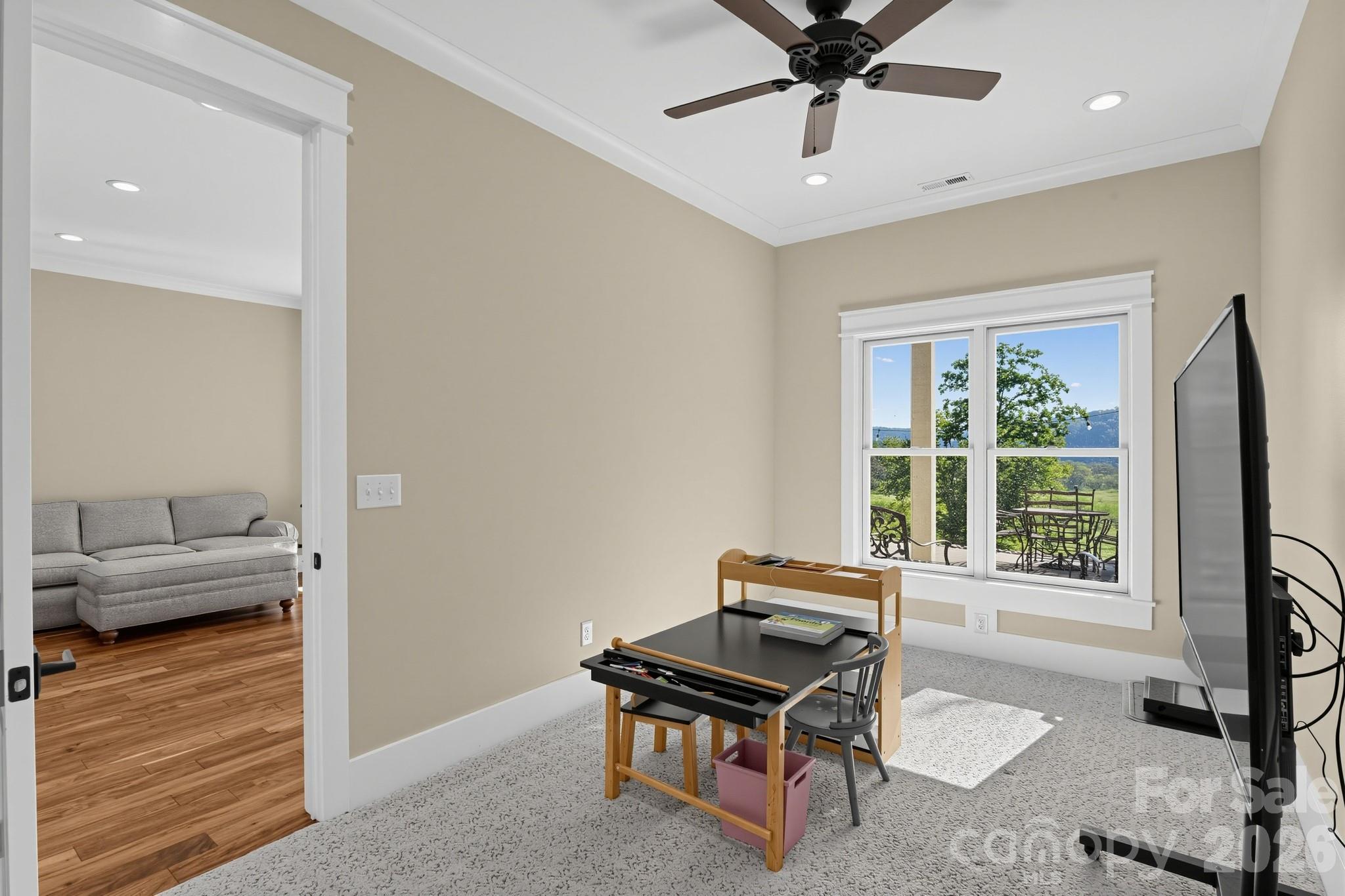 Single Family Residence at 180 Duck Cove Road, Belmont, photo 17 of 45