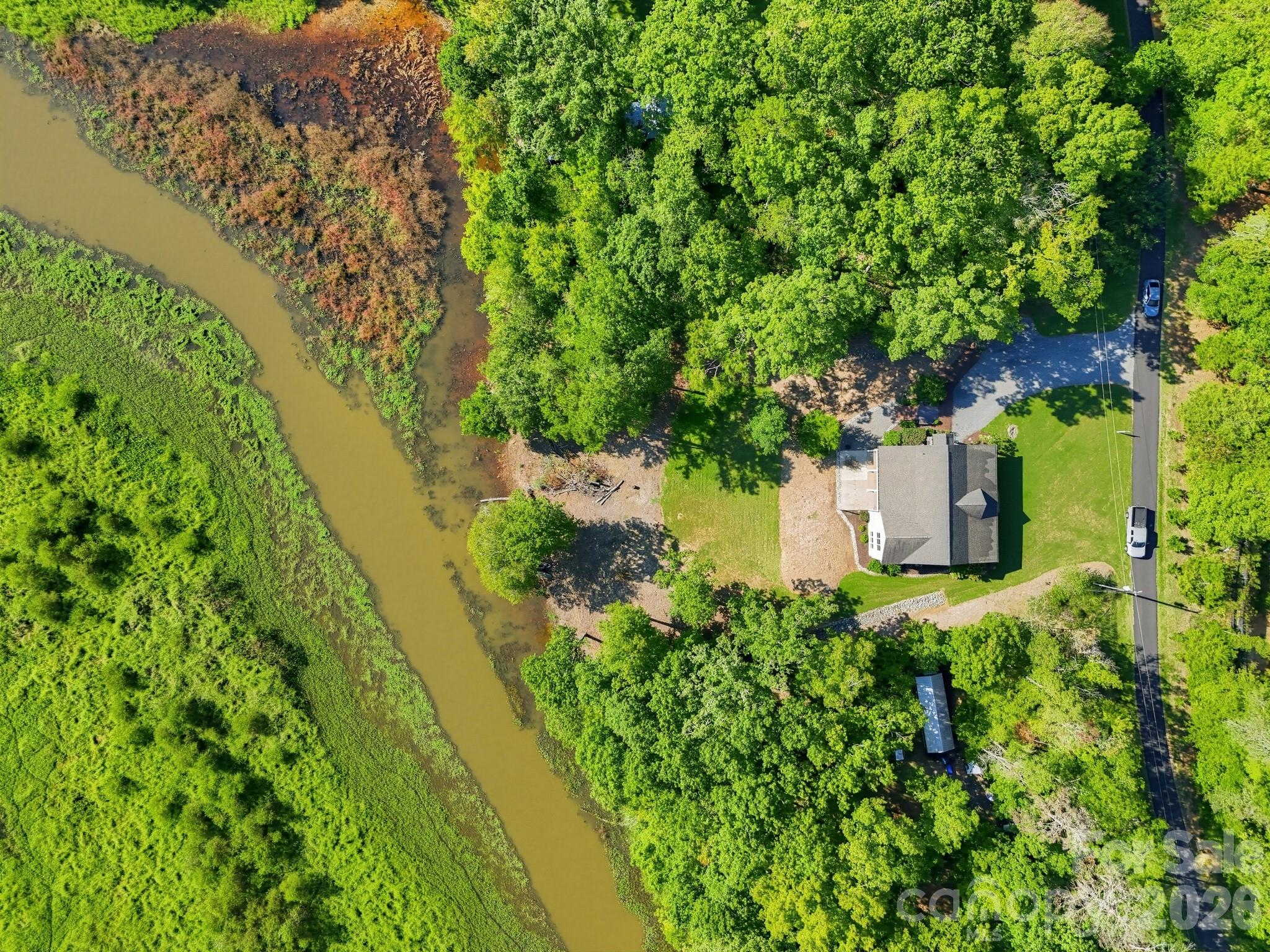 Single Family Residence at 180 Duck Cove Road, Belmont, photo 35 of 45