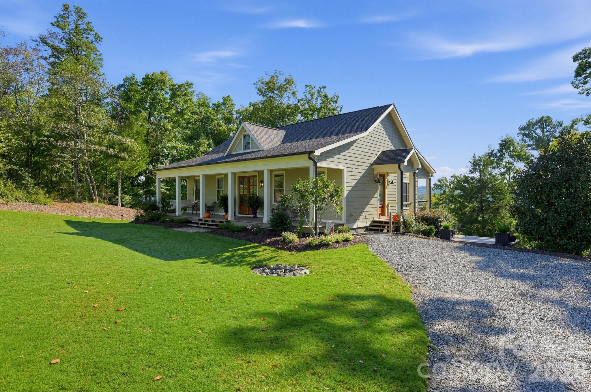 Single Family Residence at 180 Duck Cove Road, Belmont, photo 5 of 45