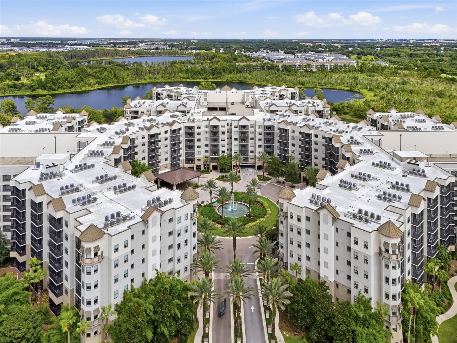 14501 GROVE RESORT #2304