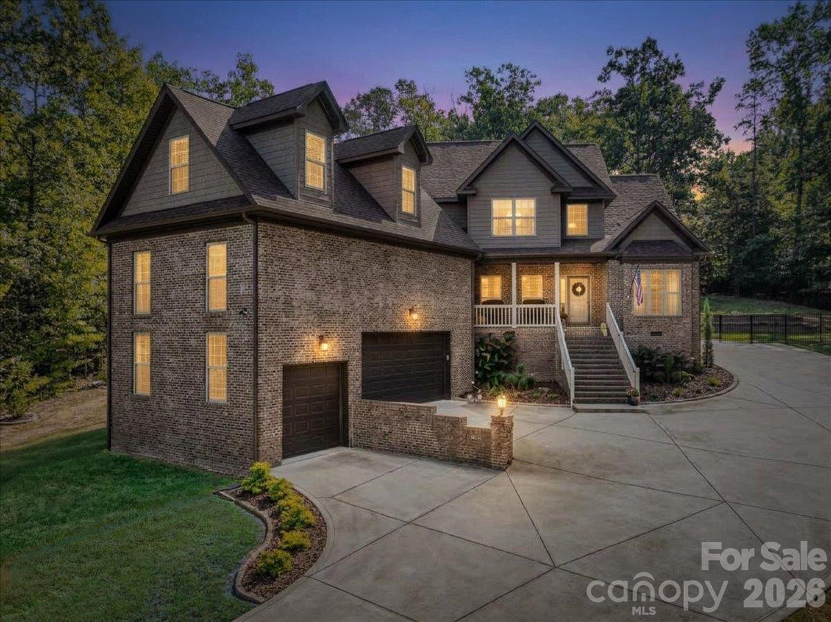 330 Woodland Glen Road